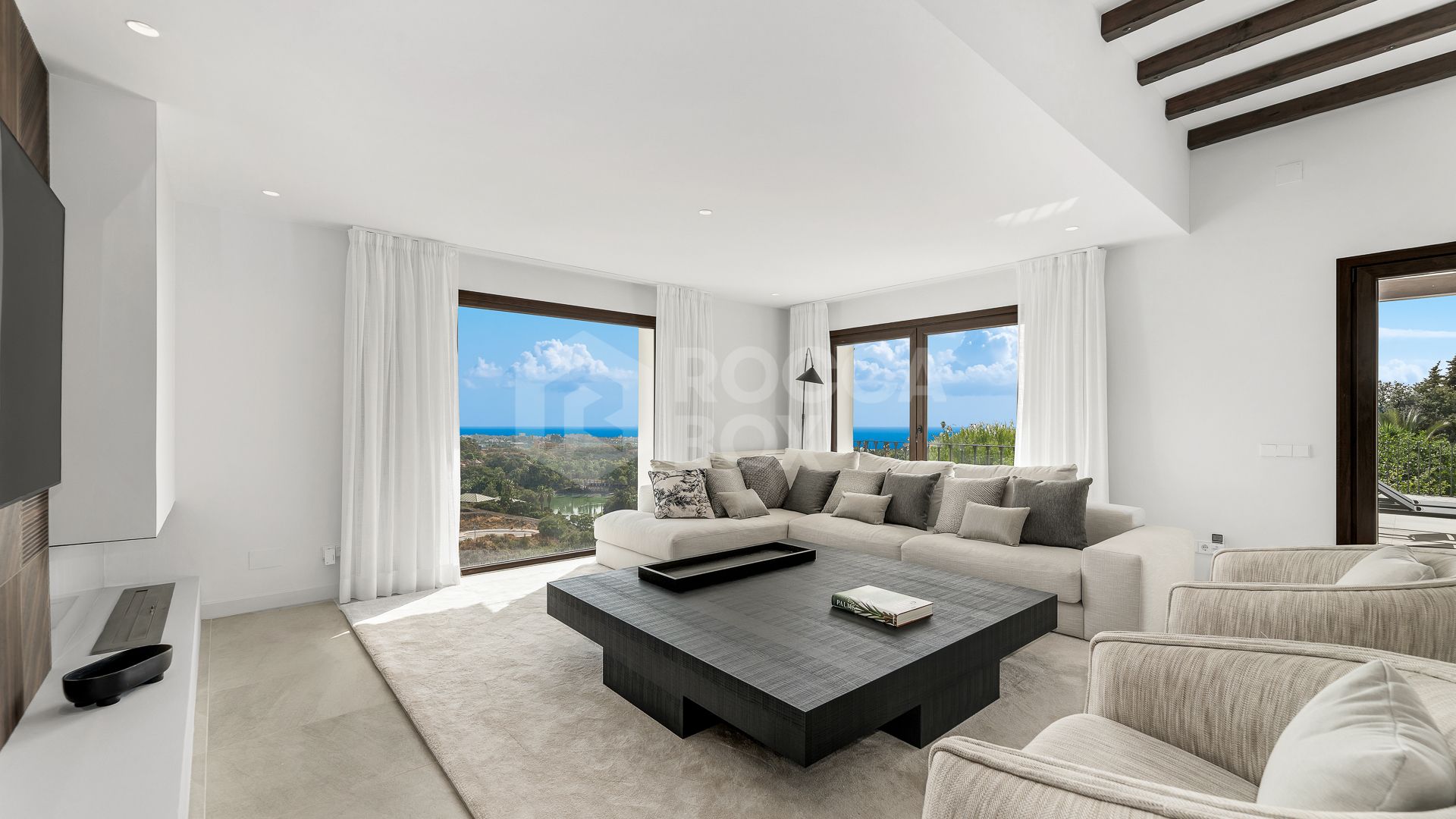 Andalusian Modern Gem with Outstanding Sea and Mountain Views