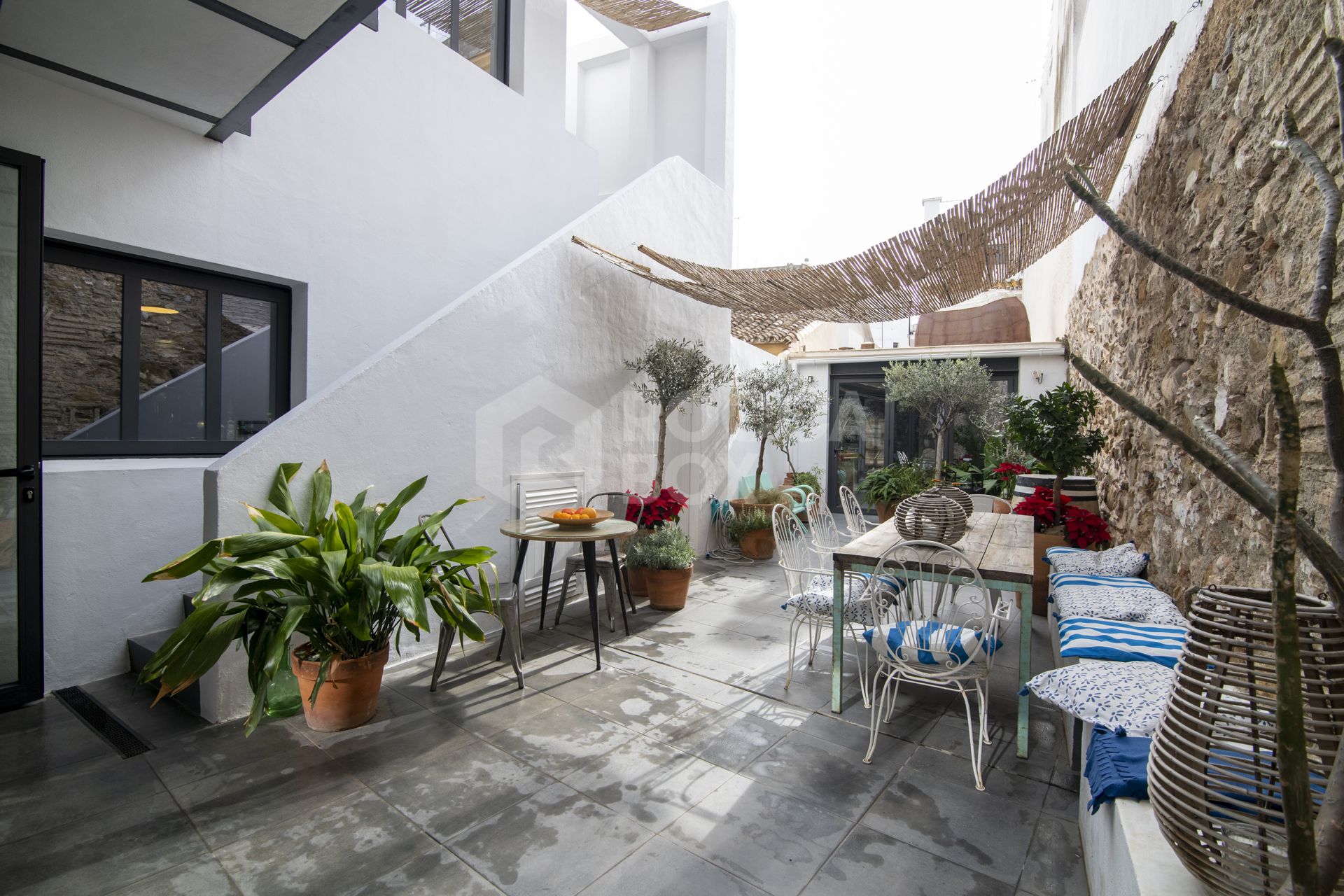 Unique Townhouse in Estepona Center: A Blend of Charm and Potential