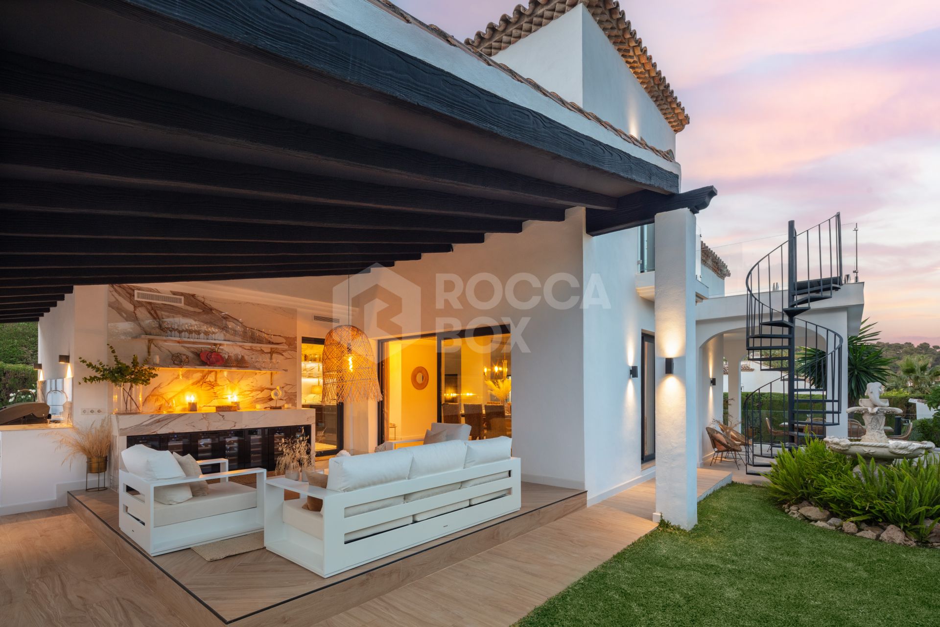 Luxurious Villa for Sale in Marbella's Country Club Community