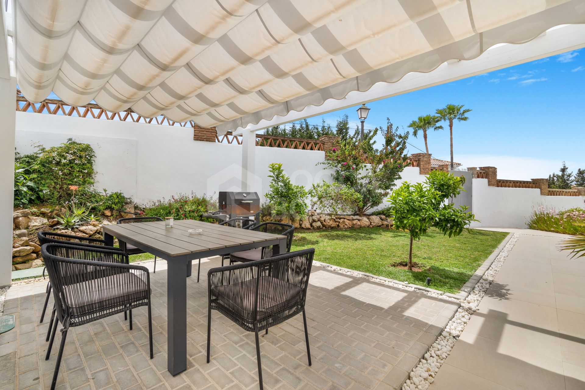 5 Bedroom Recently Renovated and Refurbished Villa