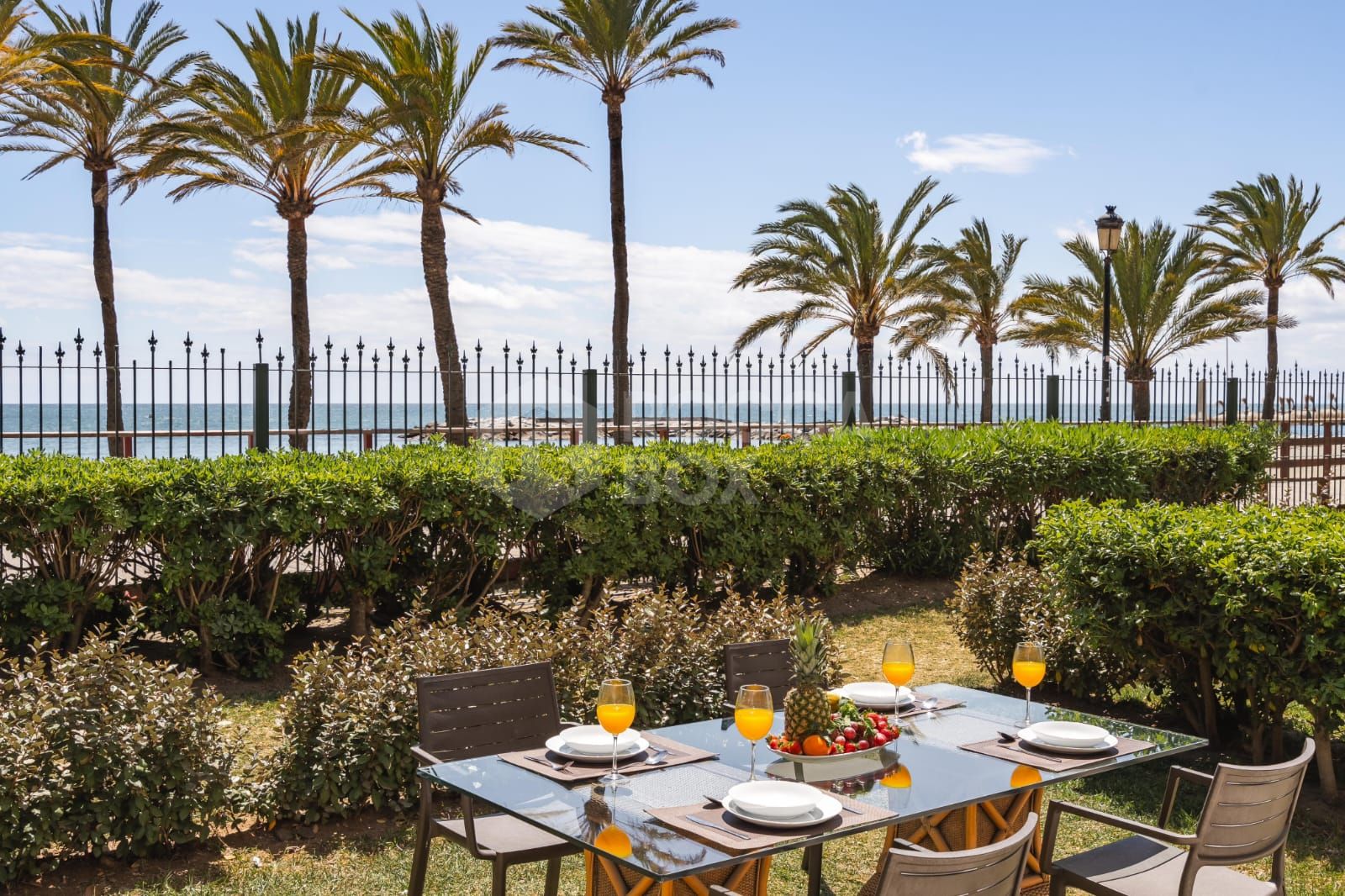 Luxury Beachfront Apartment in Marbella - Puerto Banus