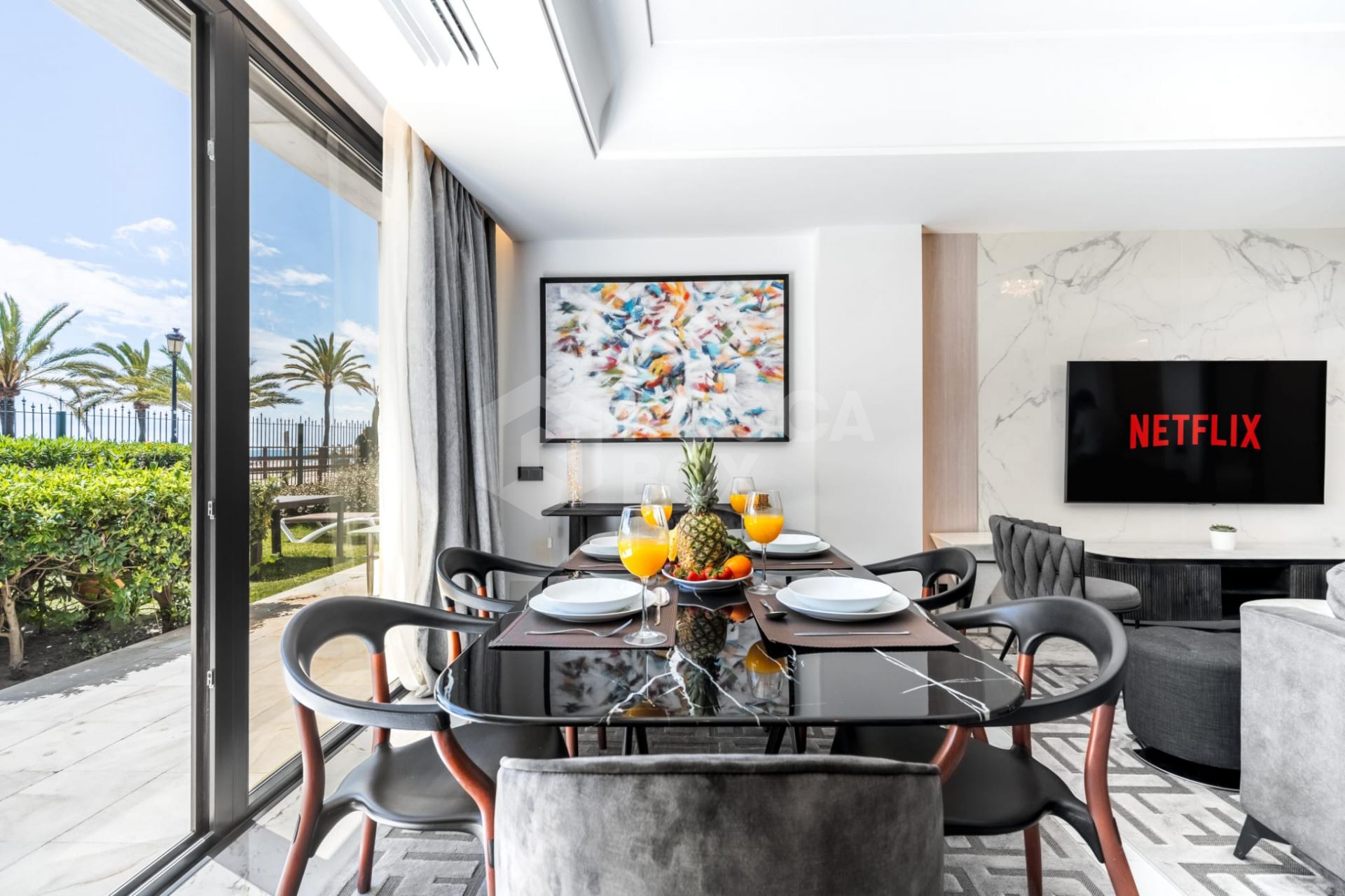 Luxury Beachfront Apartment in Marbella - Puerto Banus