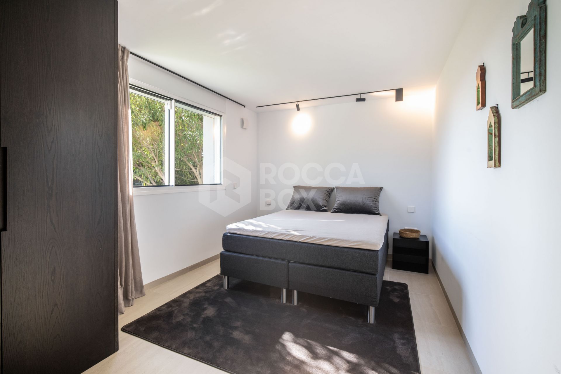 Town House with Mountain Views for Sale