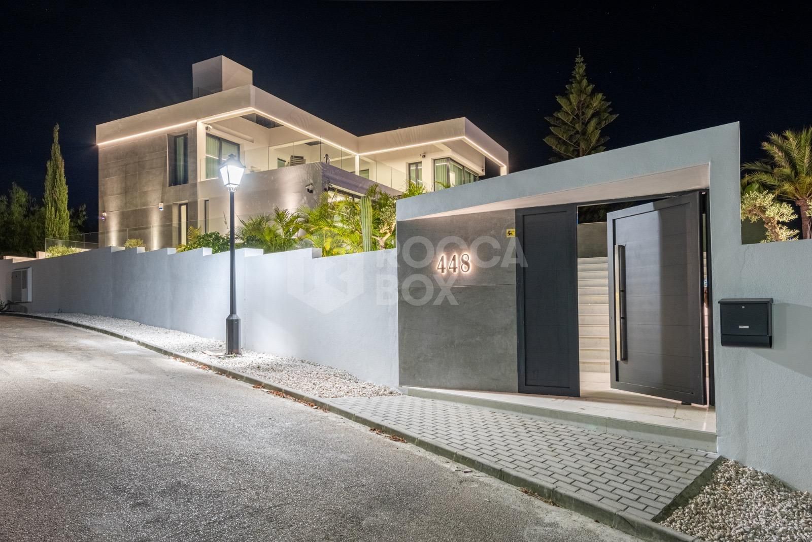 Luxury Villa with Modern Amenities in Altos del Paraiso, Benahavis, Malaga