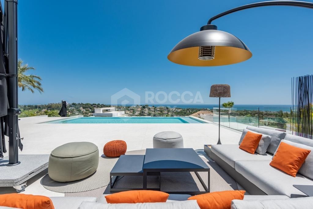 Luxury Villa with Modern Amenities in Altos del Paraiso, Benahavis, Malaga