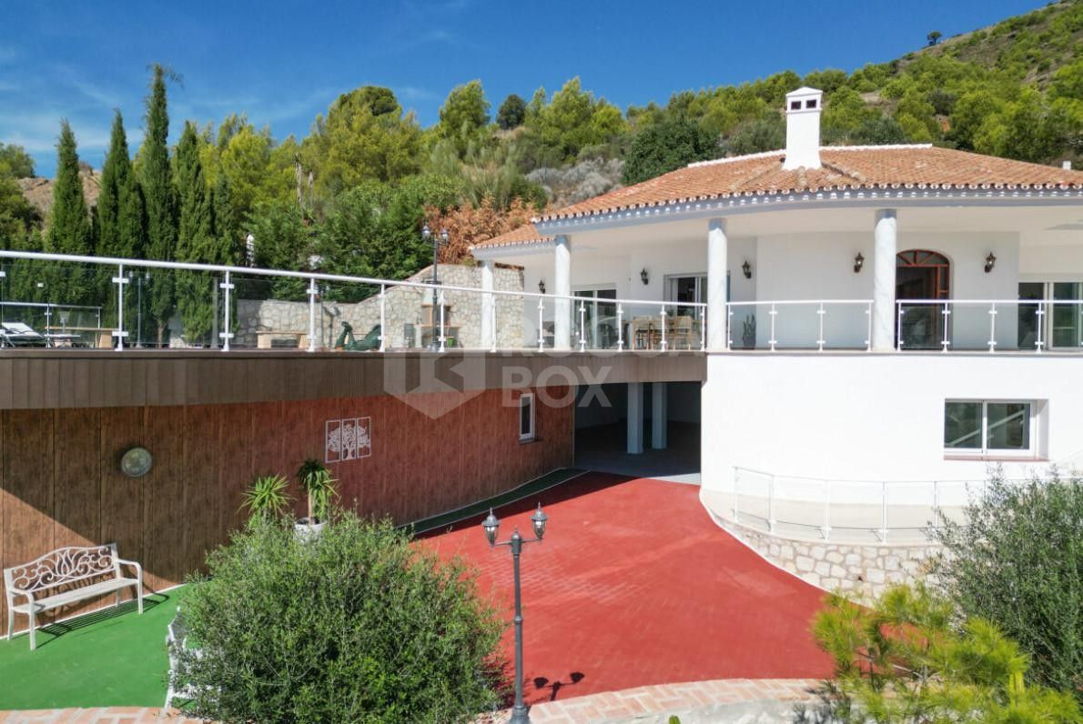 Spectacular Sea View Villa for Sale in Mijas