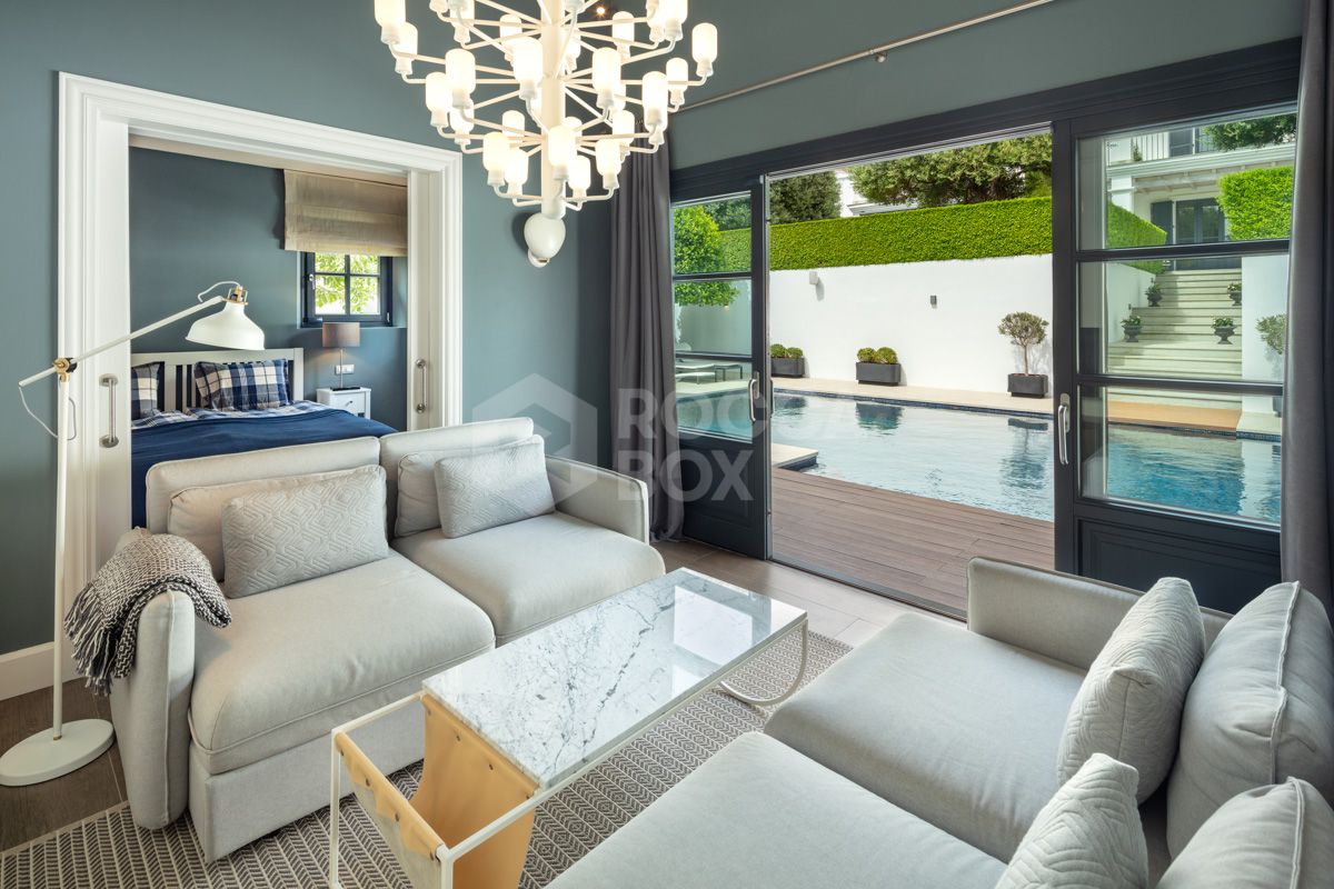 Elegant Luxury Villa in Exclusive Marbella Community