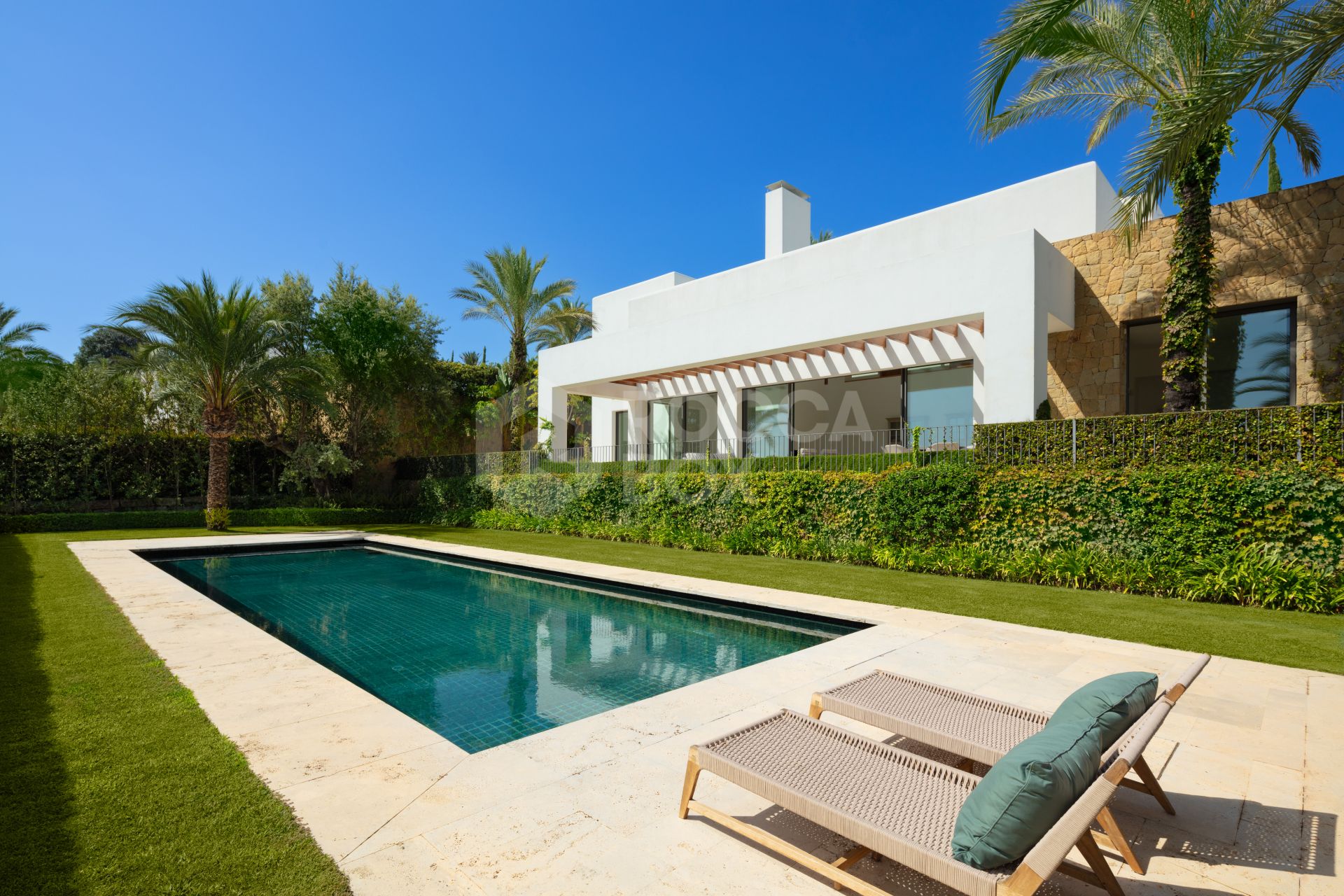 Contemporary Sophistication in Green 10: Elevated Living at Finca Cortesin Resort