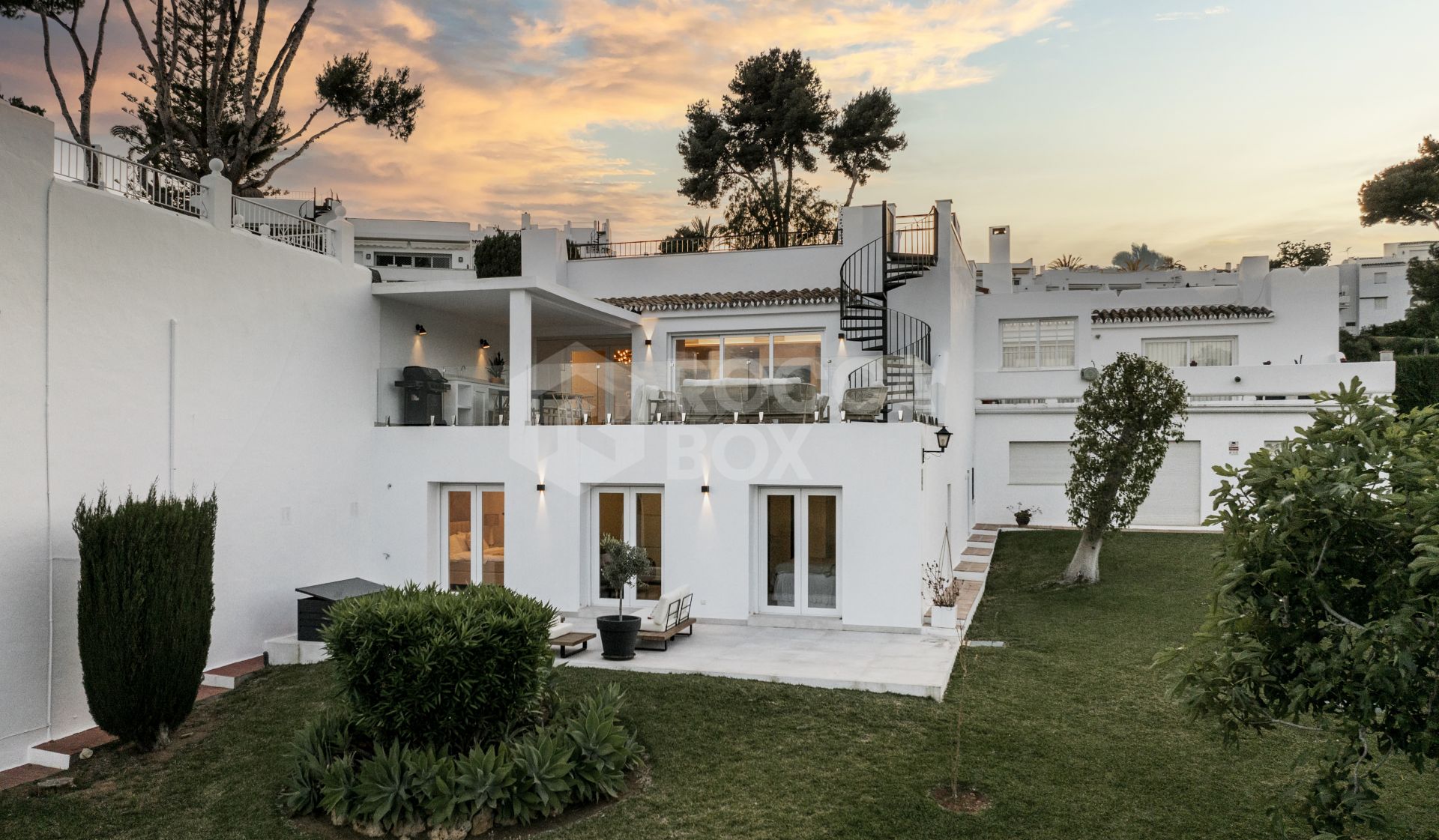 A Frontline Golf Townhouse for Sale in Marbella