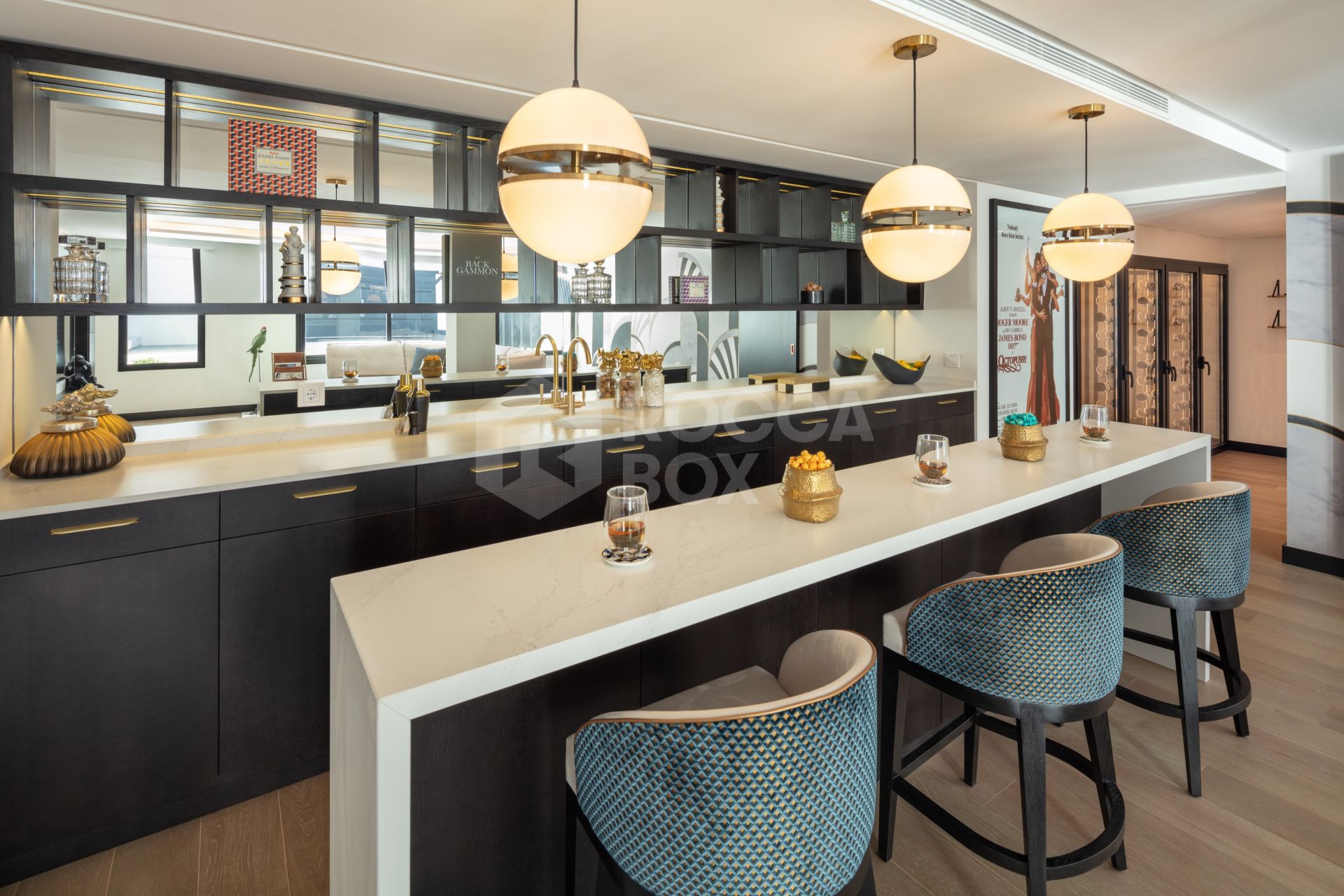 Exquisite Retreat: Luxury Villa for Sale in Nueva Andalucia's Golf Valley