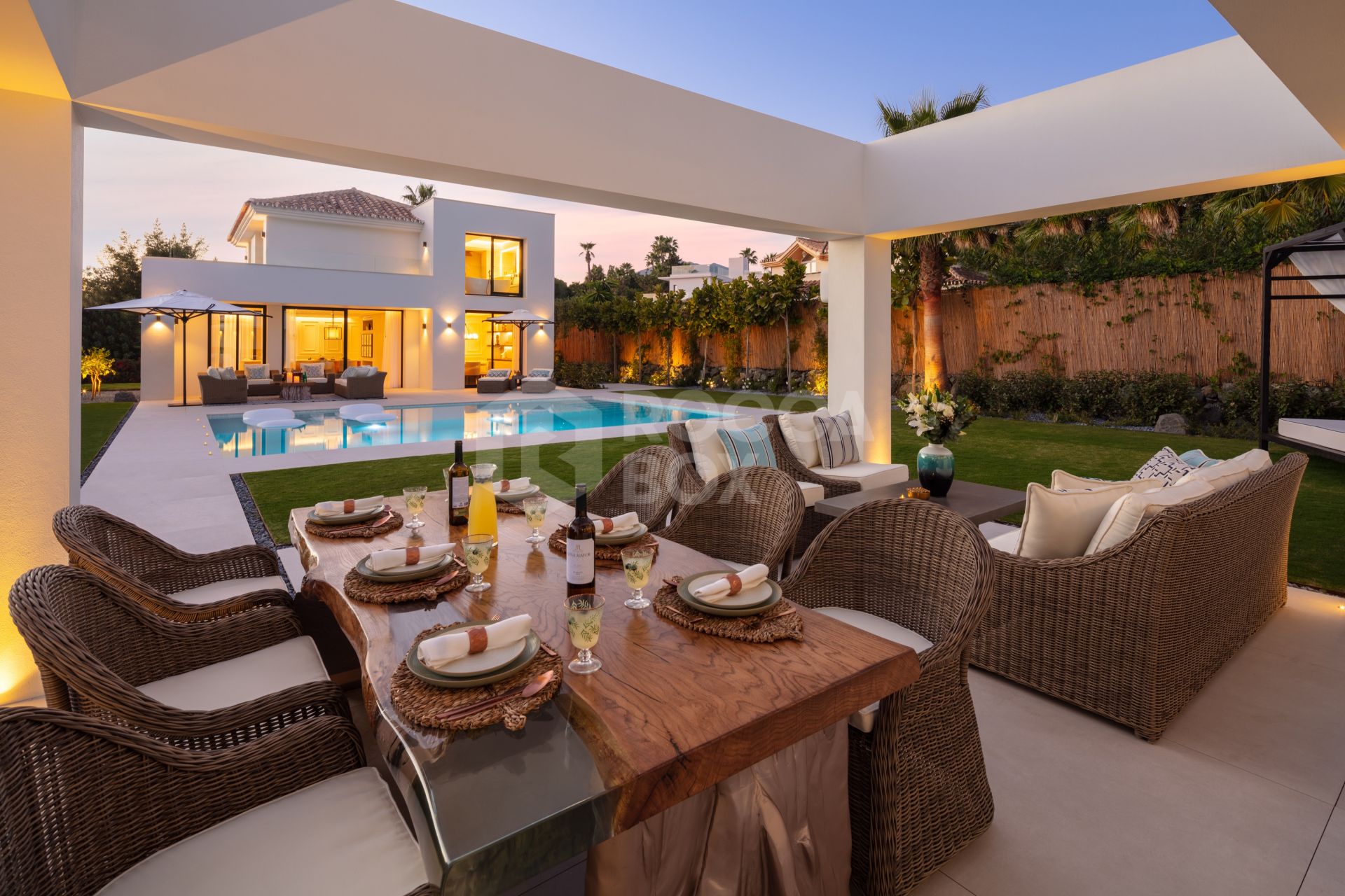 Exquisite Retreat: Luxury Villa for Sale in Nueva Andalucia's Golf Valley