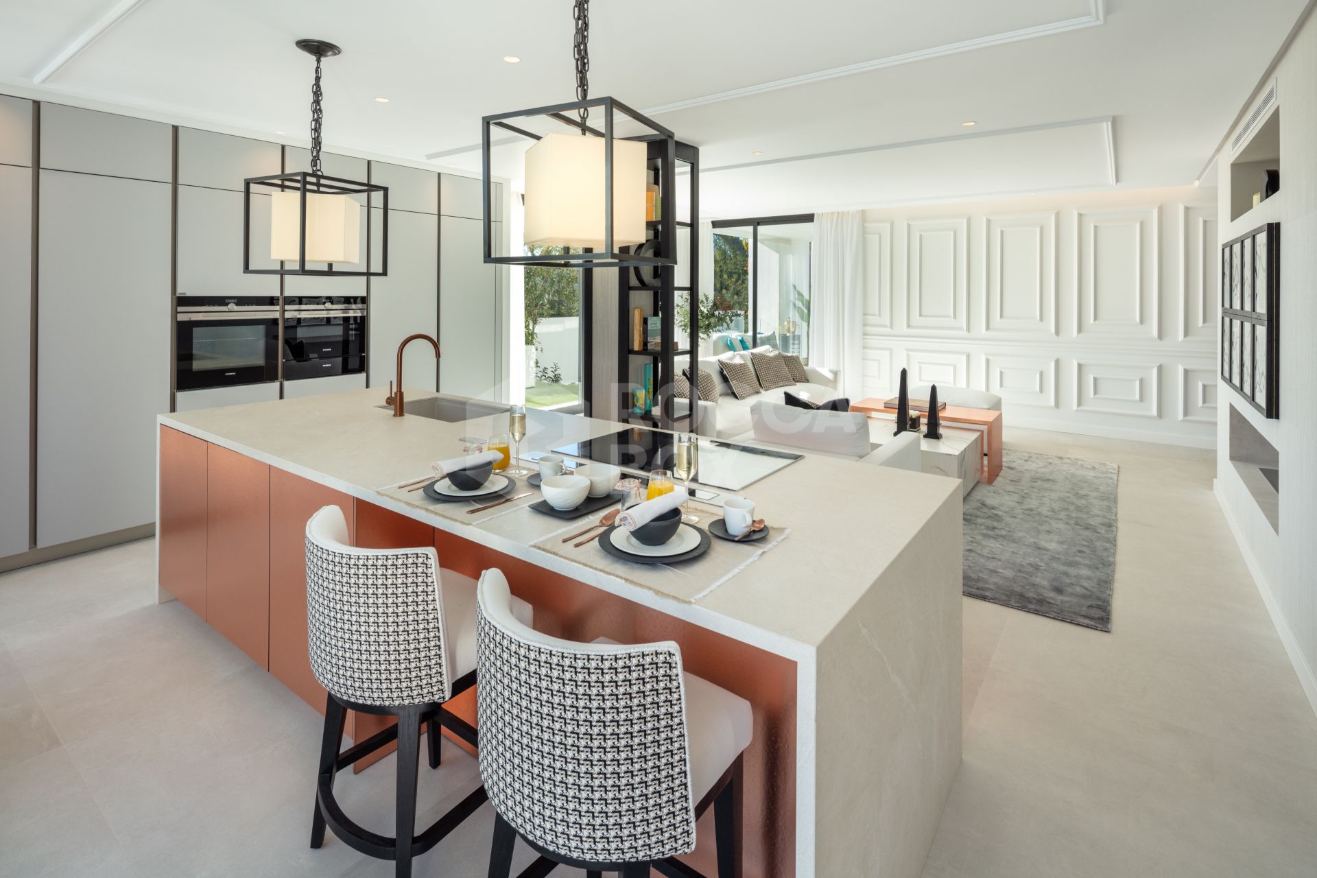 Exquisite Retreat: Luxury Villa for Sale in Nueva Andalucia's Golf Valley