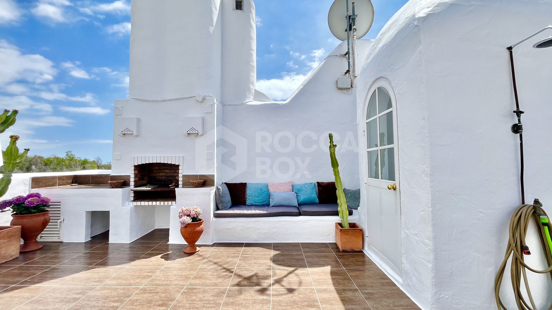 Charming Townhouse for Sale in Prestigious Las Lomas de Marbella Club