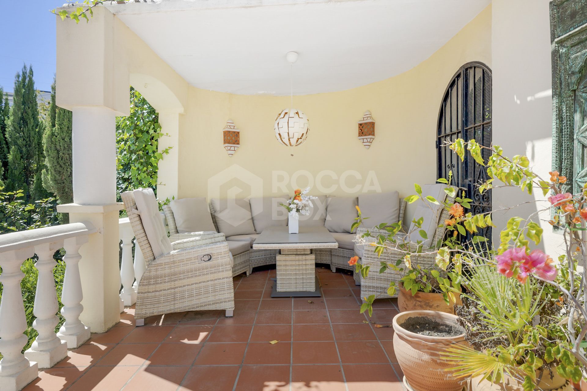 Charming Oasis in Marbella: Traditional Villa with Modern Comforts for Sale