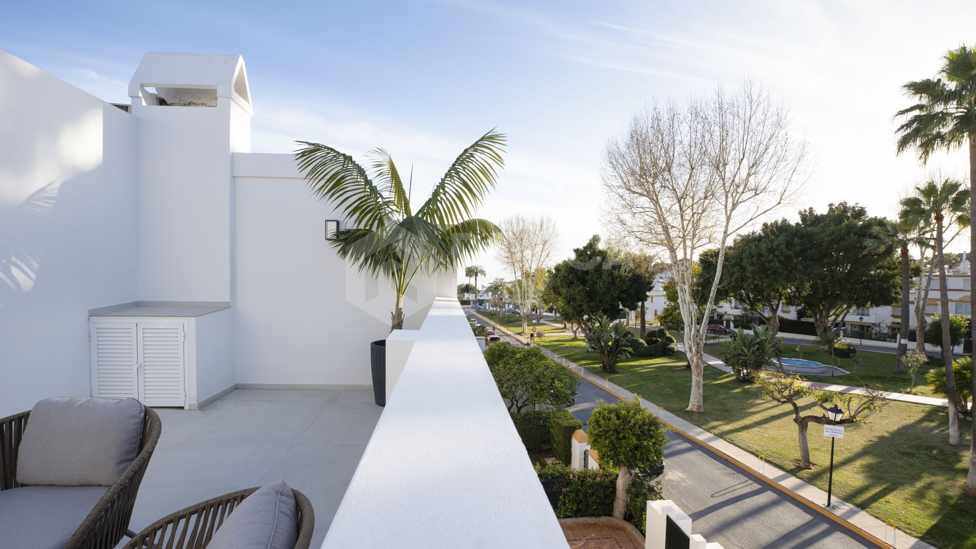 Luxurious 5 Bedroom Town House in Marbella Golden Mile