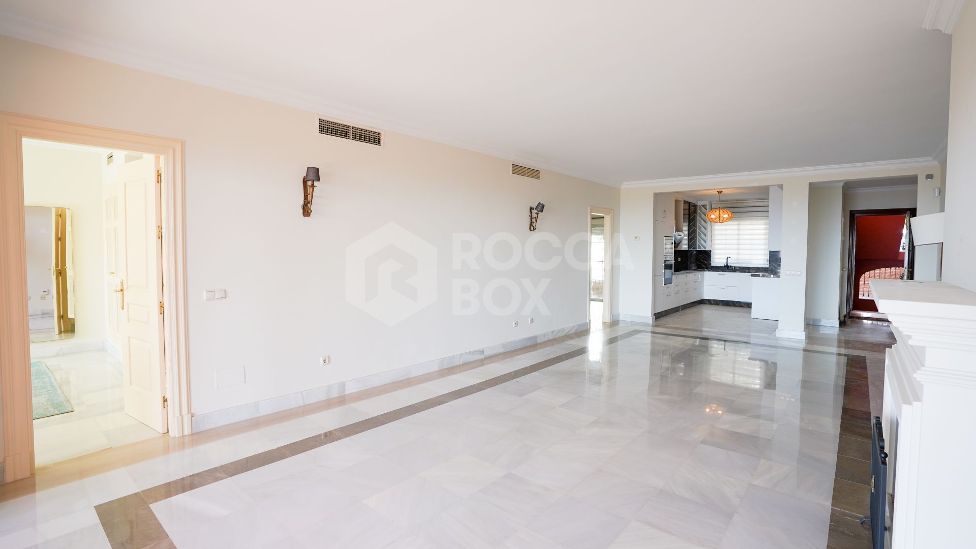 Elegant Apartment in Monte Halcones: A Luxurious Retreat