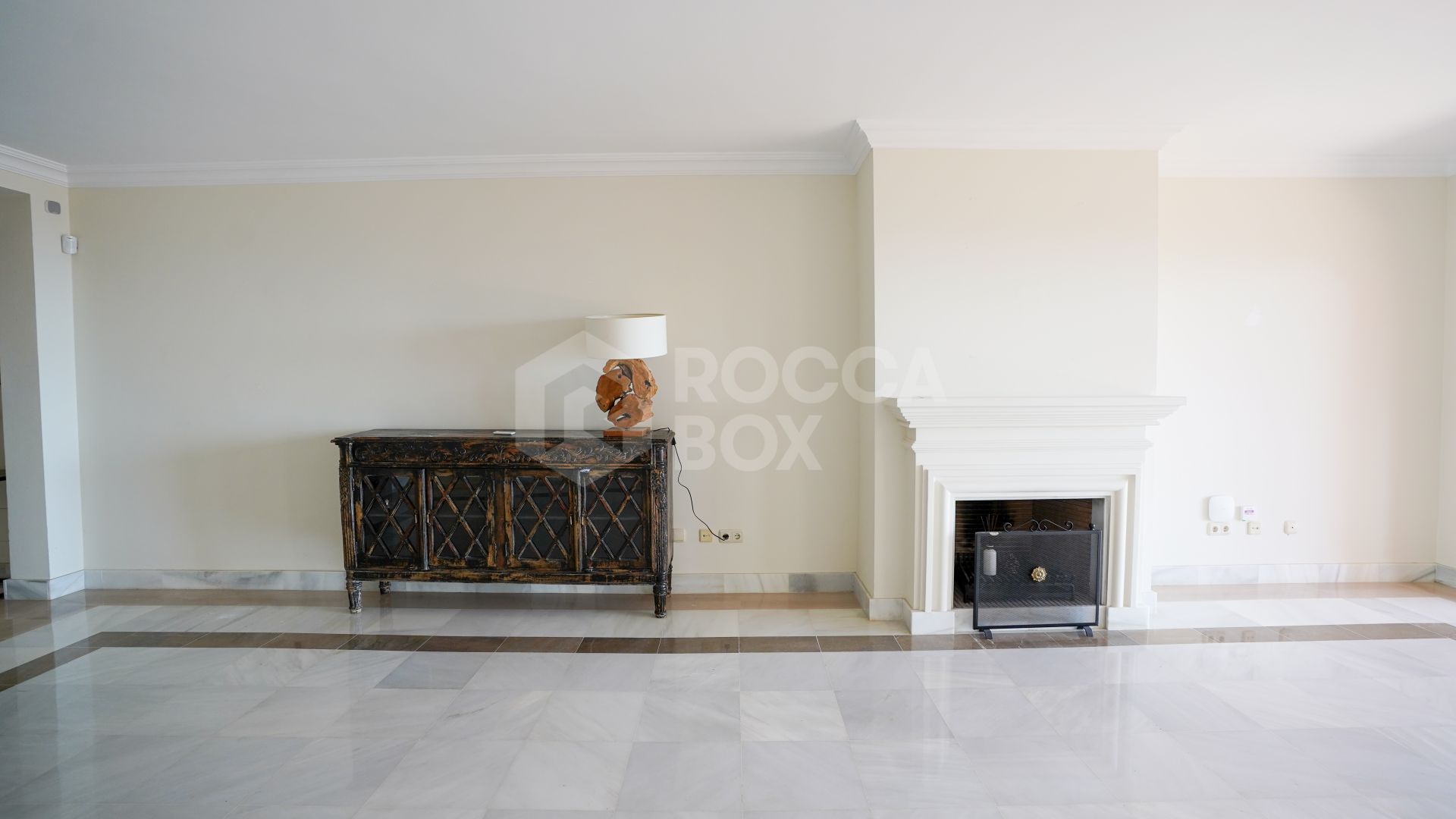 Elegant Apartment in Monte Halcones: A Luxurious Retreat