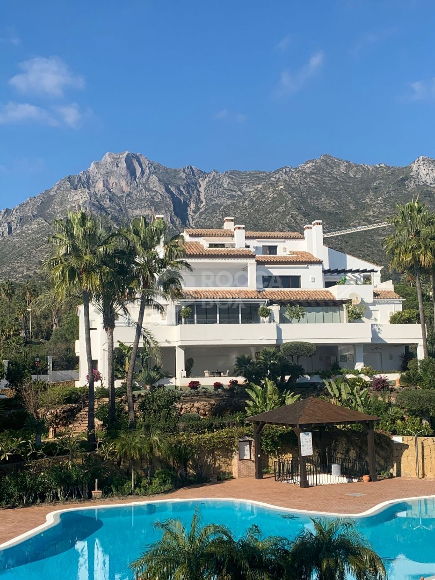 Luxurious Duplex Penthouse in Monte Paraíso Country Club, Marbella