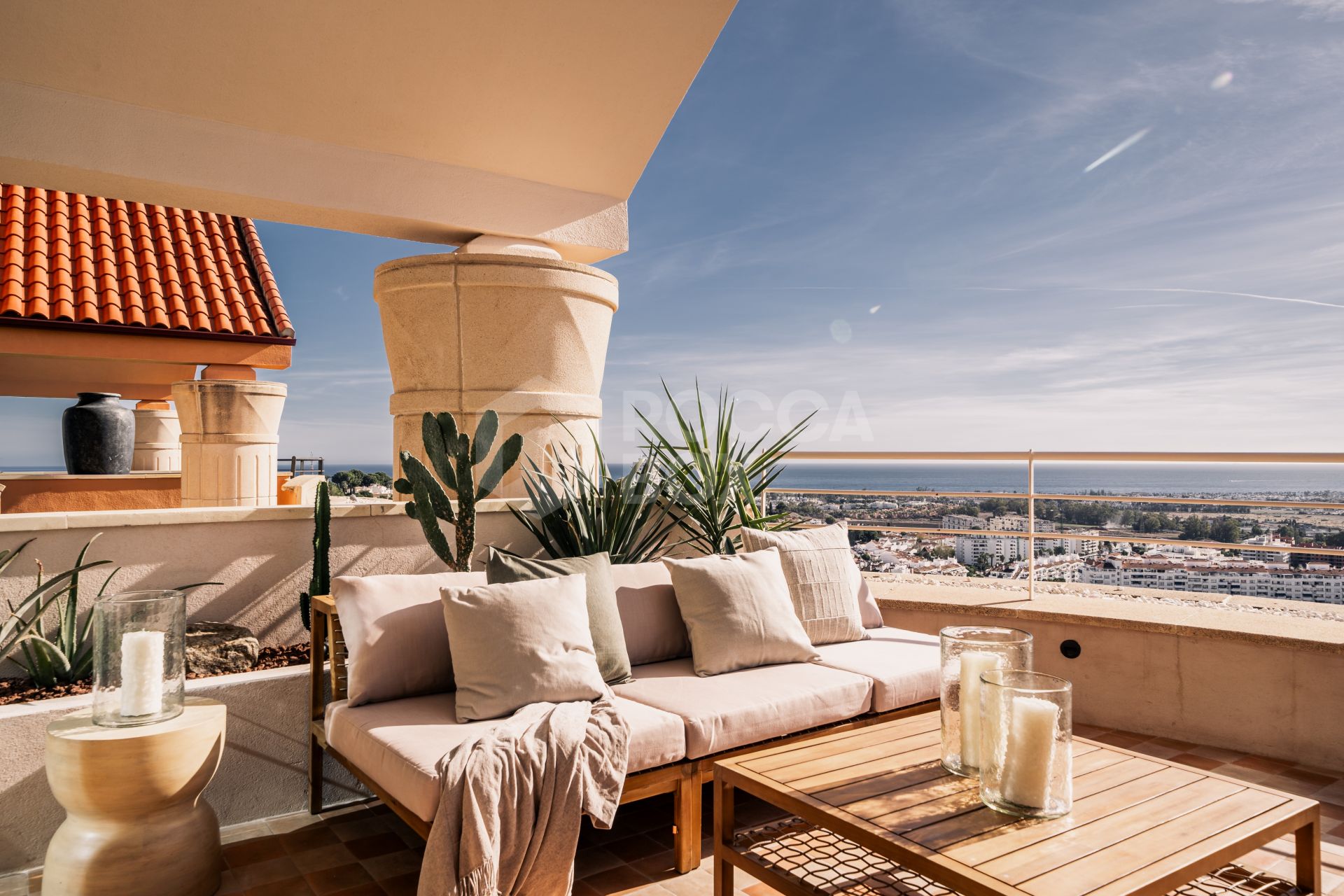 Luxury Duplex Penthouse with Panoramic Views in Nueva Andalucia, Marbella