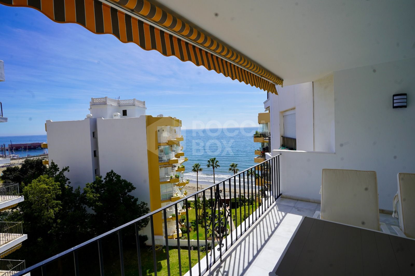 Luxury 3 Bedroom Apartment with Sea View in Marbella