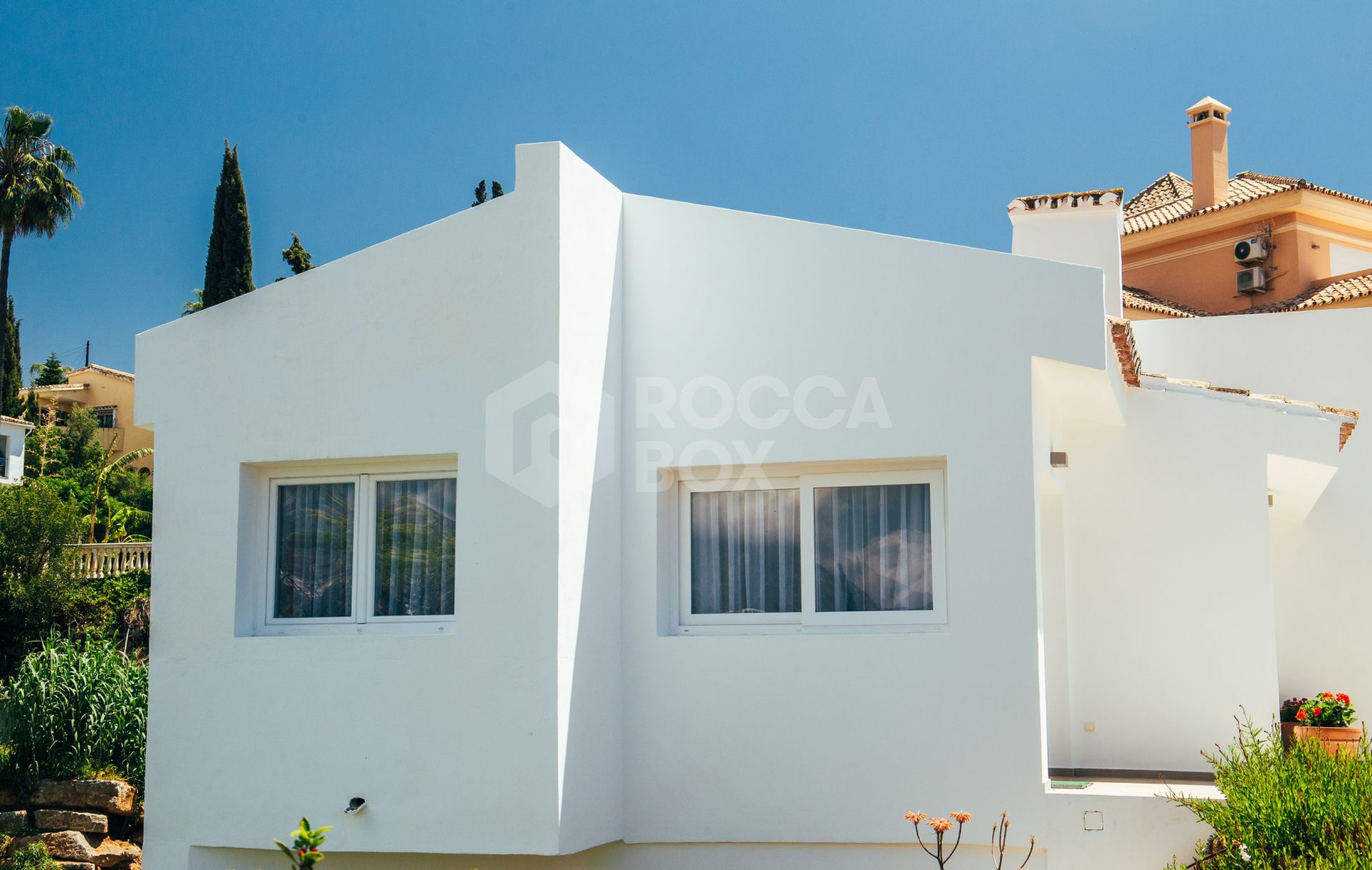 5 Bedroom Recently Renovated and Refurbished Villa