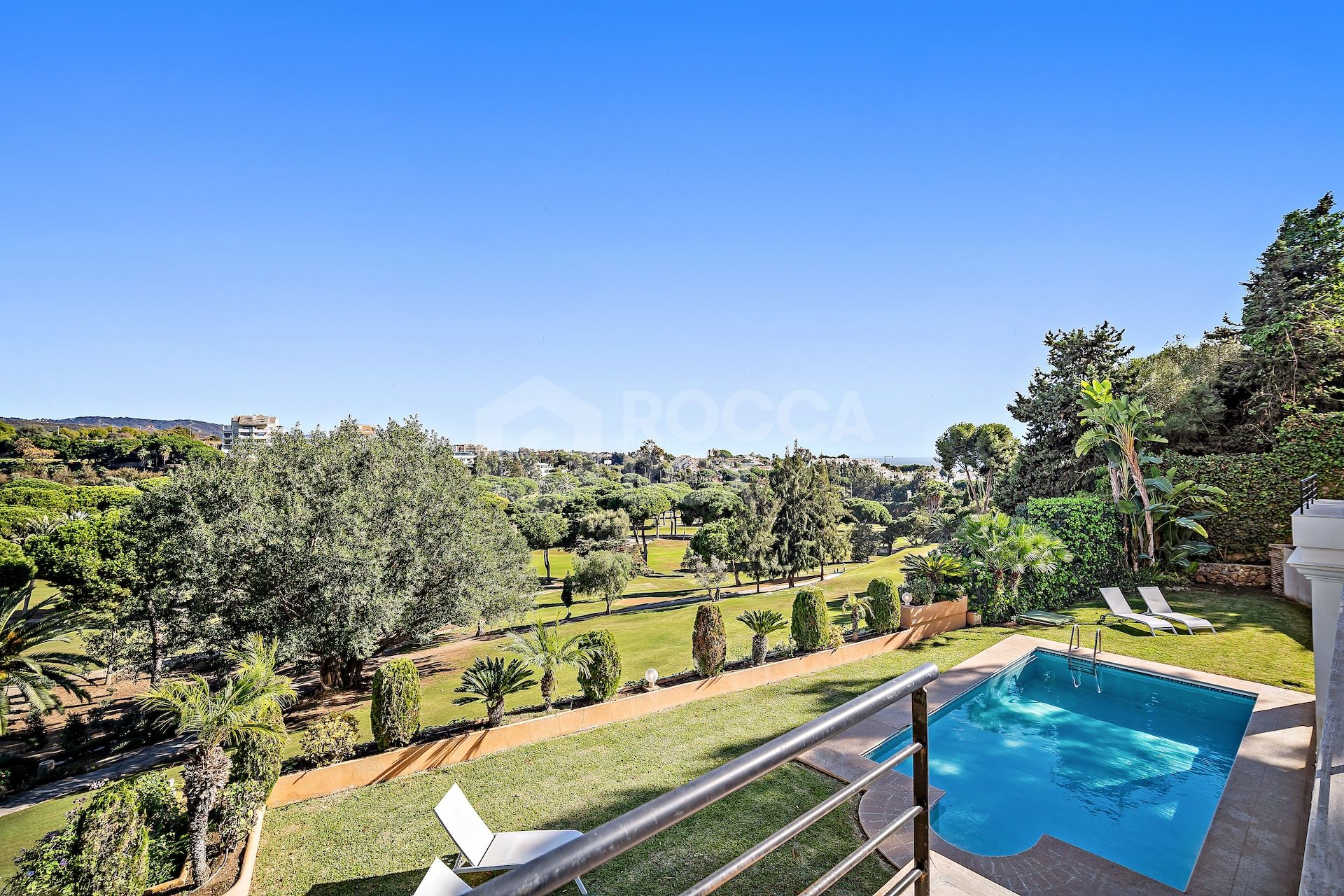 A detached family home with private swimming pool and views to the sea and the Rio Real golf course.