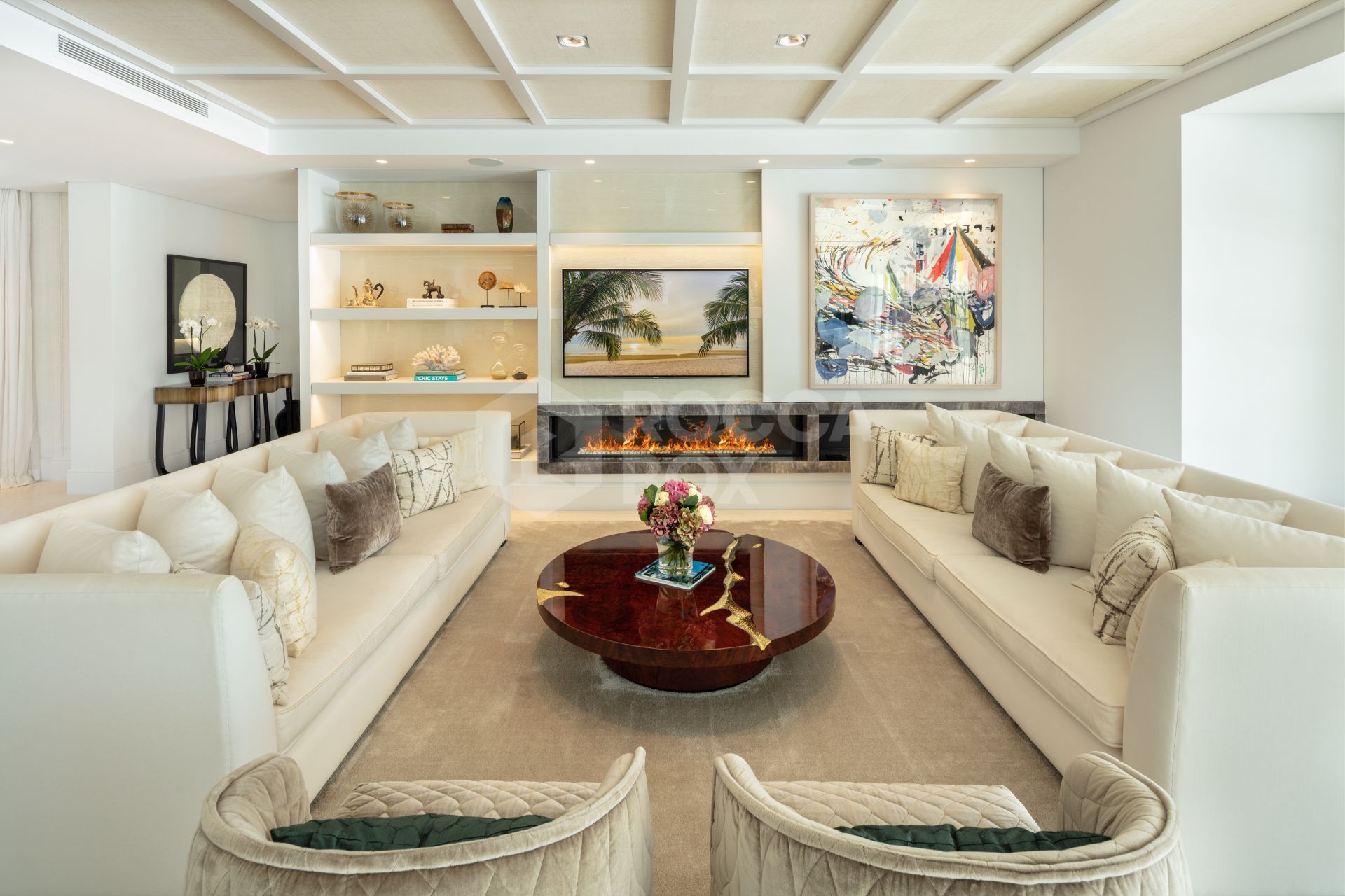 Magnificent Villa Overlooking Los Naranjos Golf Course