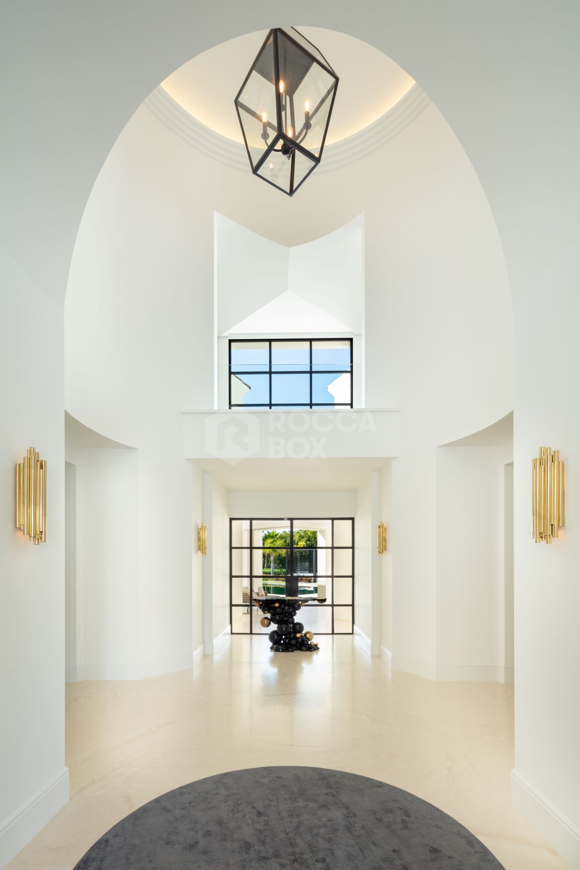 Magnificent Villa Overlooking Los Naranjos Golf Course