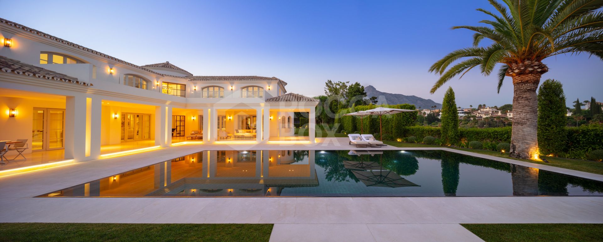 Magnificent Villa Overlooking Los Naranjos Golf Course