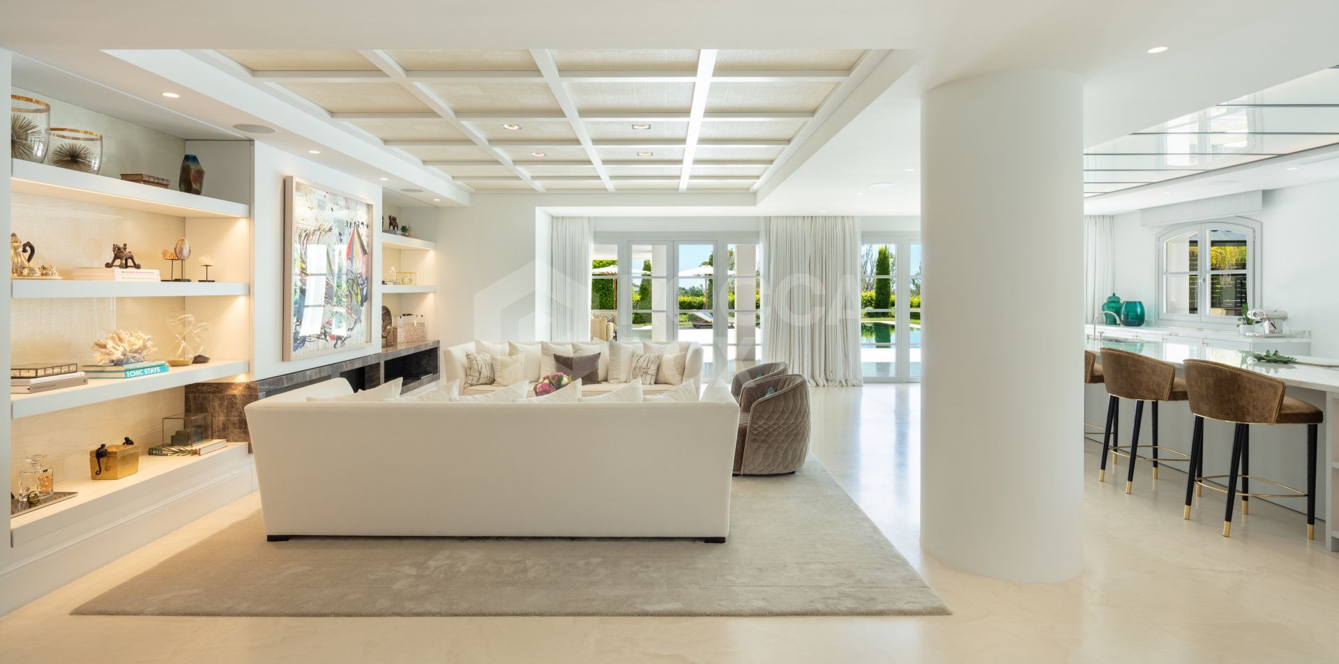 Magnificent Villa Overlooking Los Naranjos Golf Course