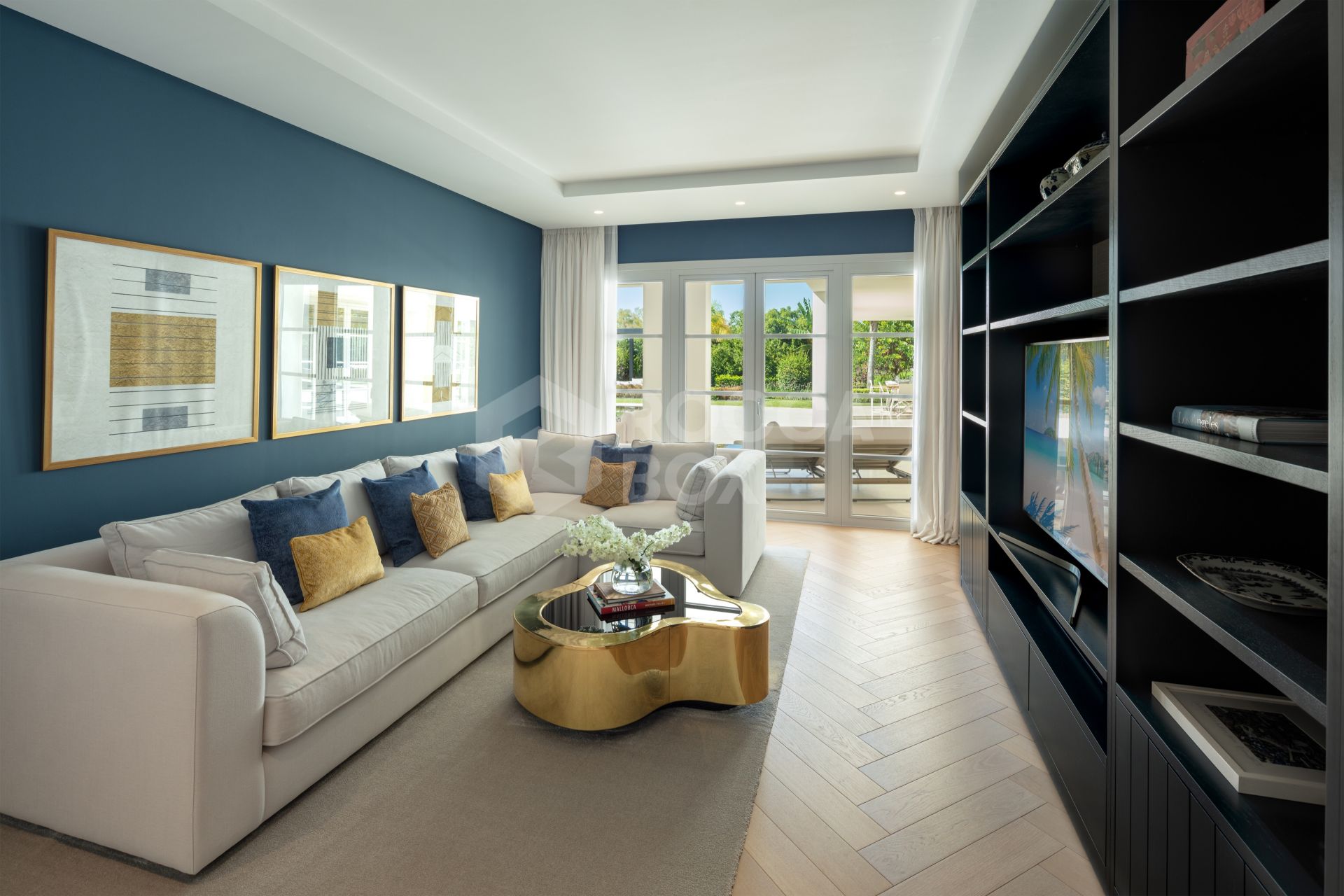 Magnificent Villa Overlooking Los Naranjos Golf Course