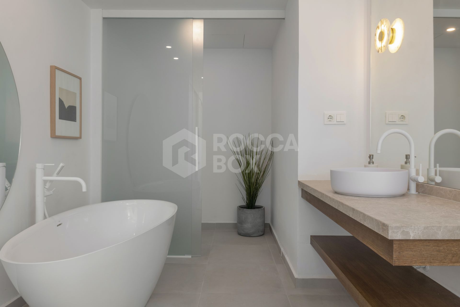 Exquisite Townhouse in Prestigious Gated Community