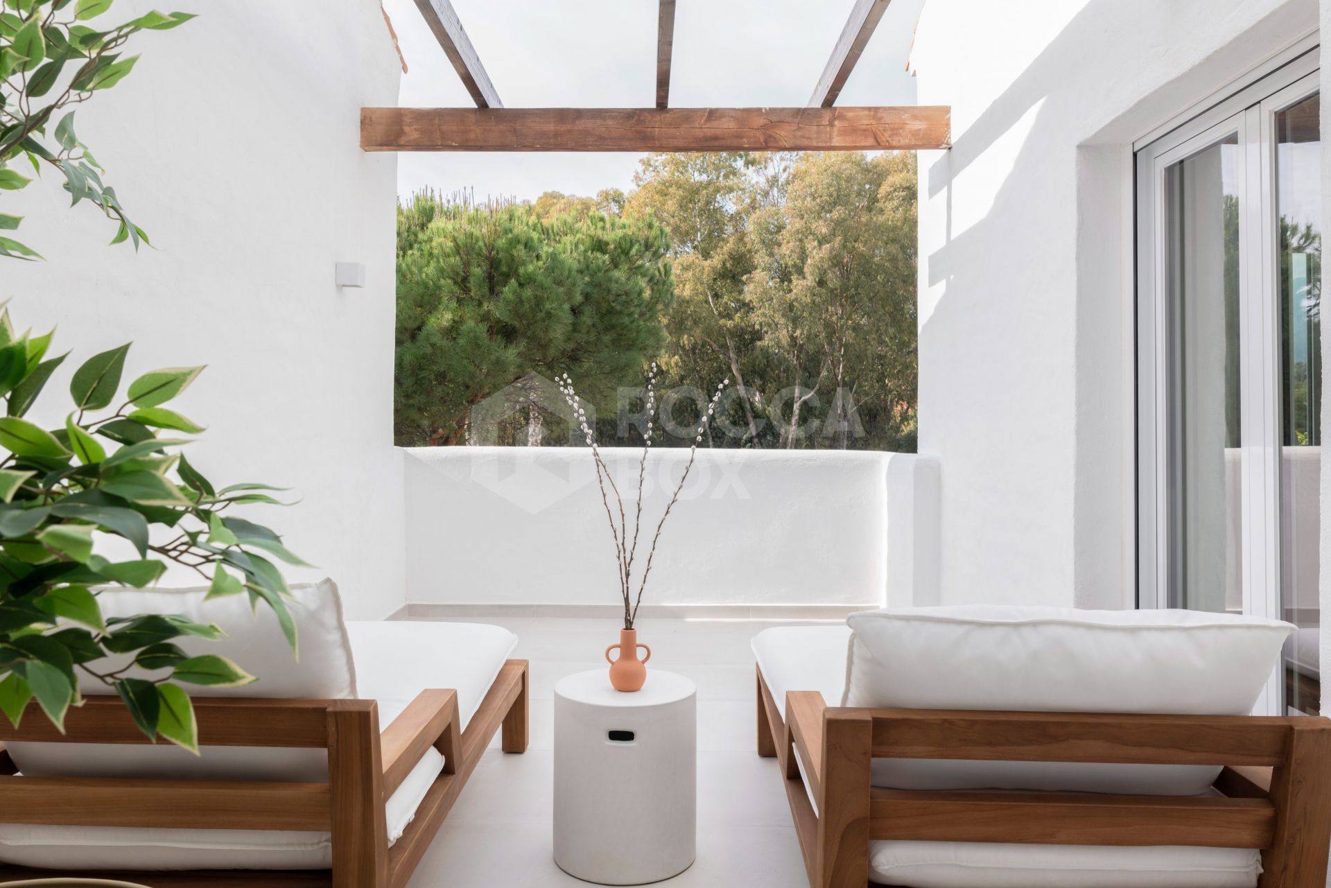 Exquisite Townhouse in Prestigious Gated Community