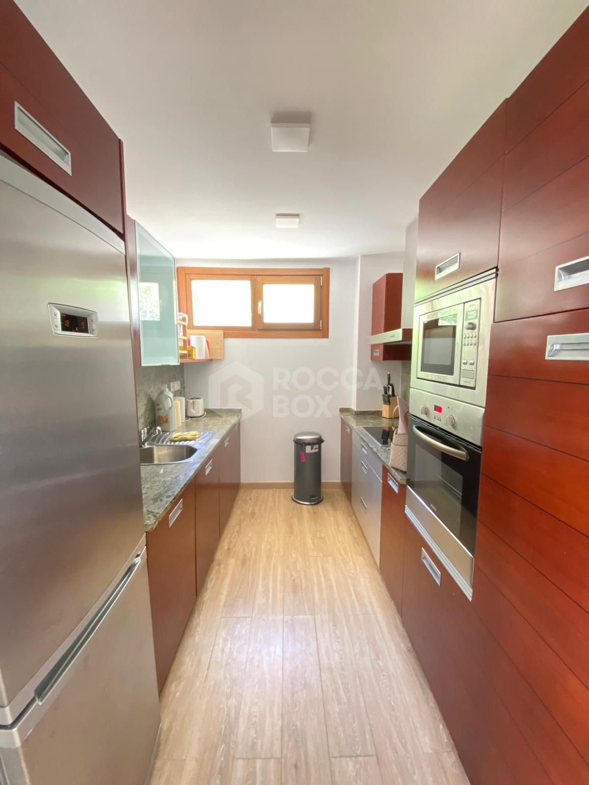 Luxury 3 Bedroom Apartment in Marbella East