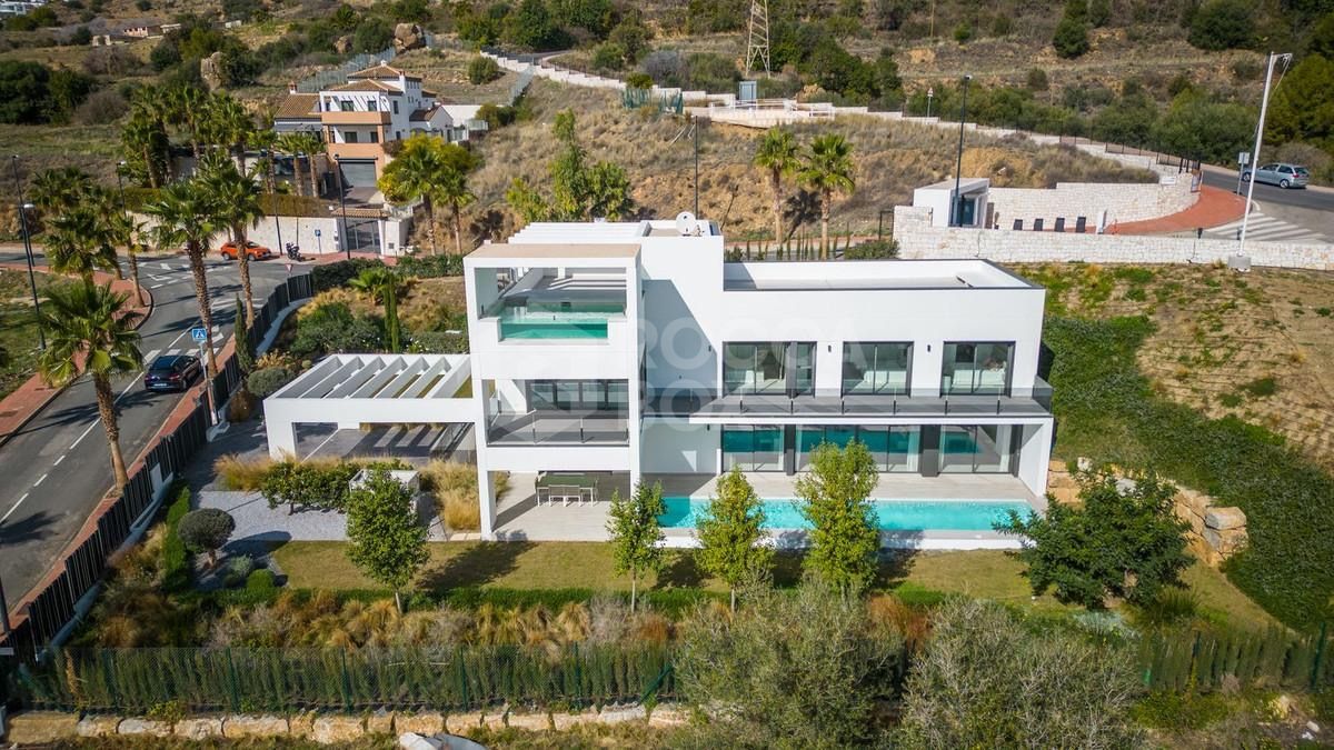 Modern Luxury Villa for Sale