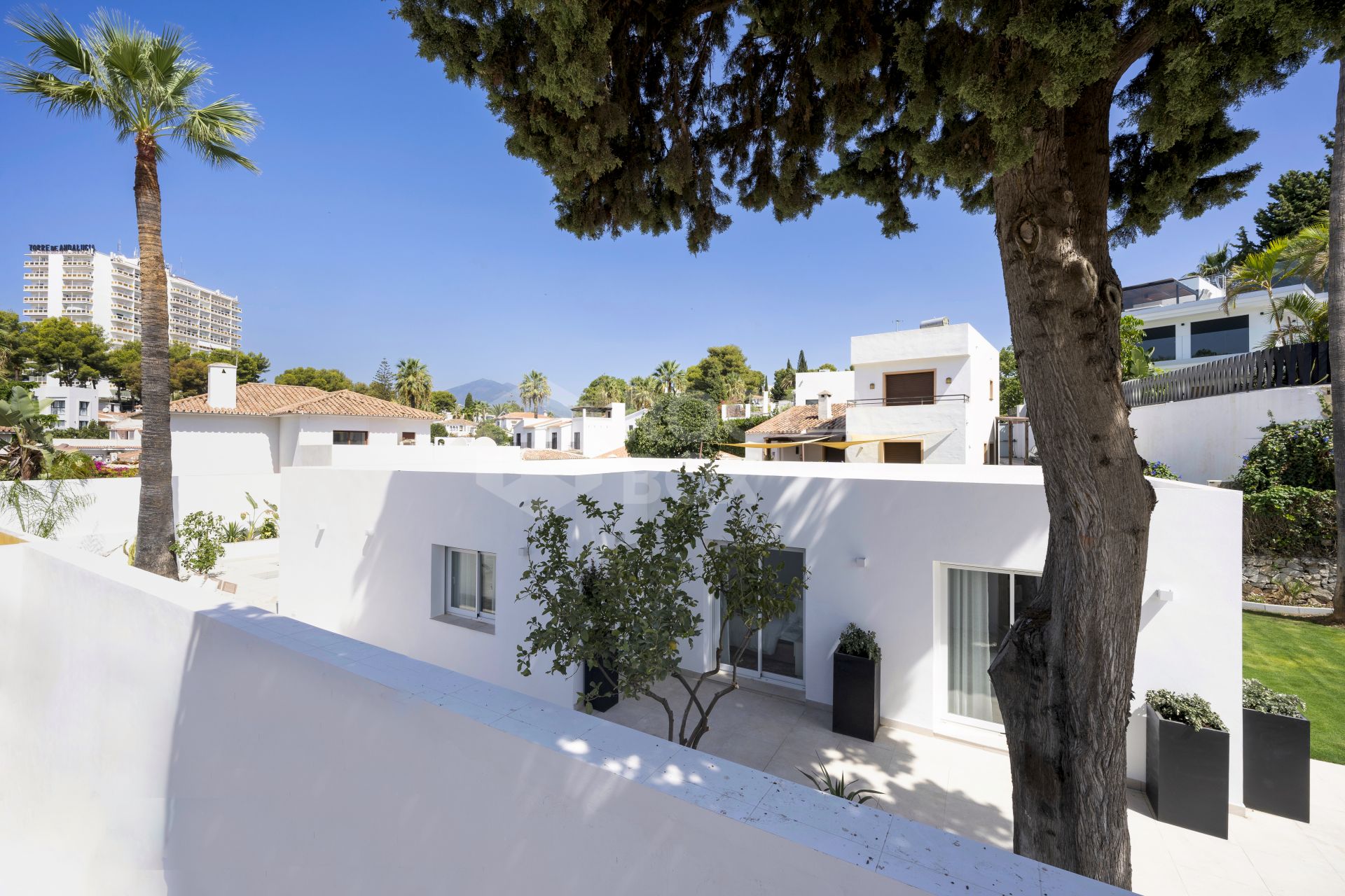 Renovated Boho Styled villa in the heart of Nueva Andalucia