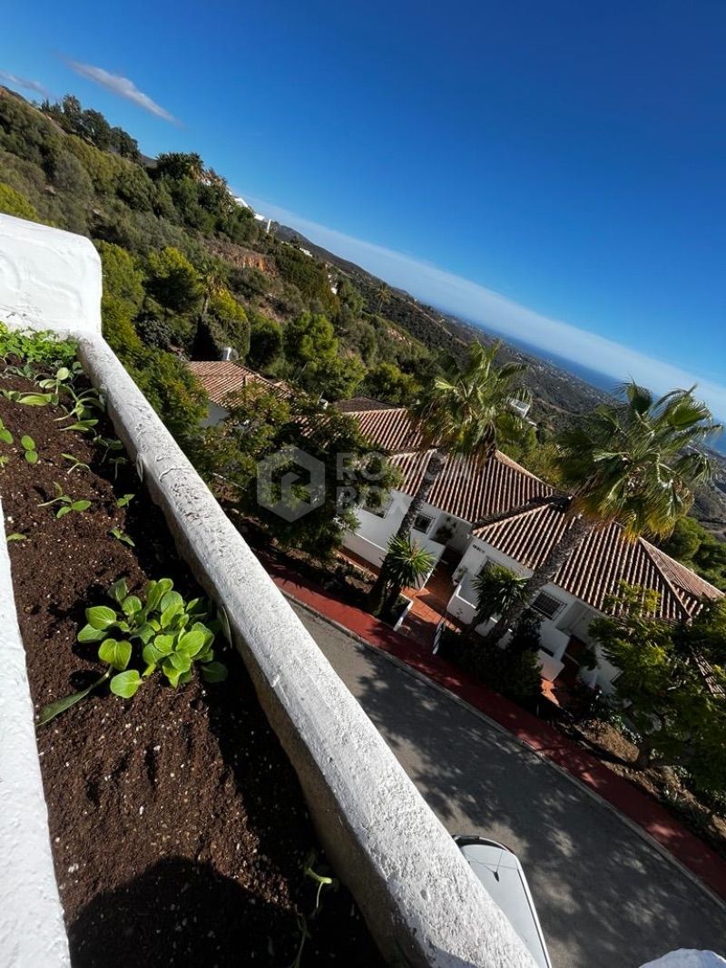 Elevated Townhouse with Panoramic Views in Altos Marbella