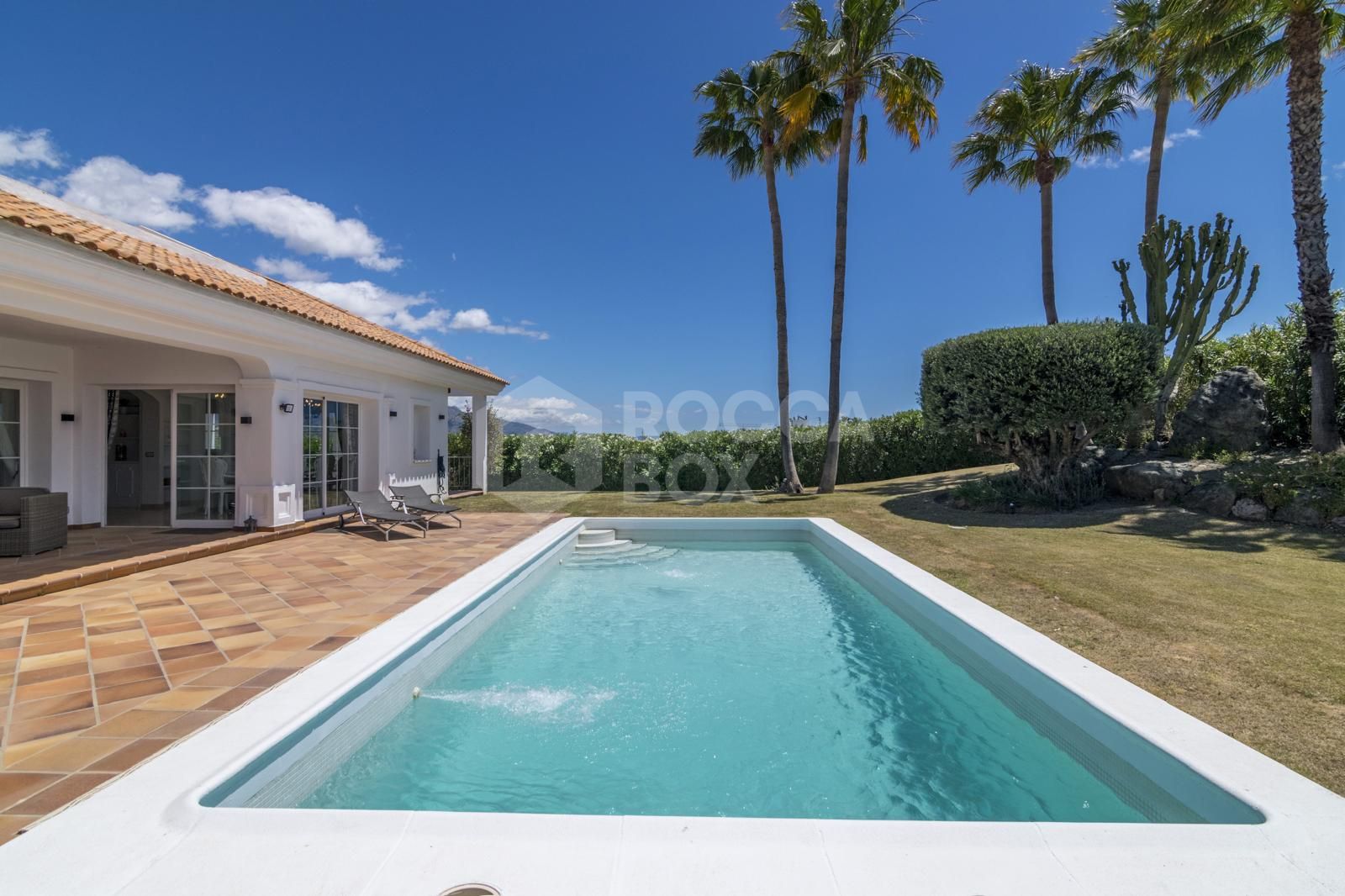 Exquisite 5-Bedroom Villa in La Alqueria, Benahavis