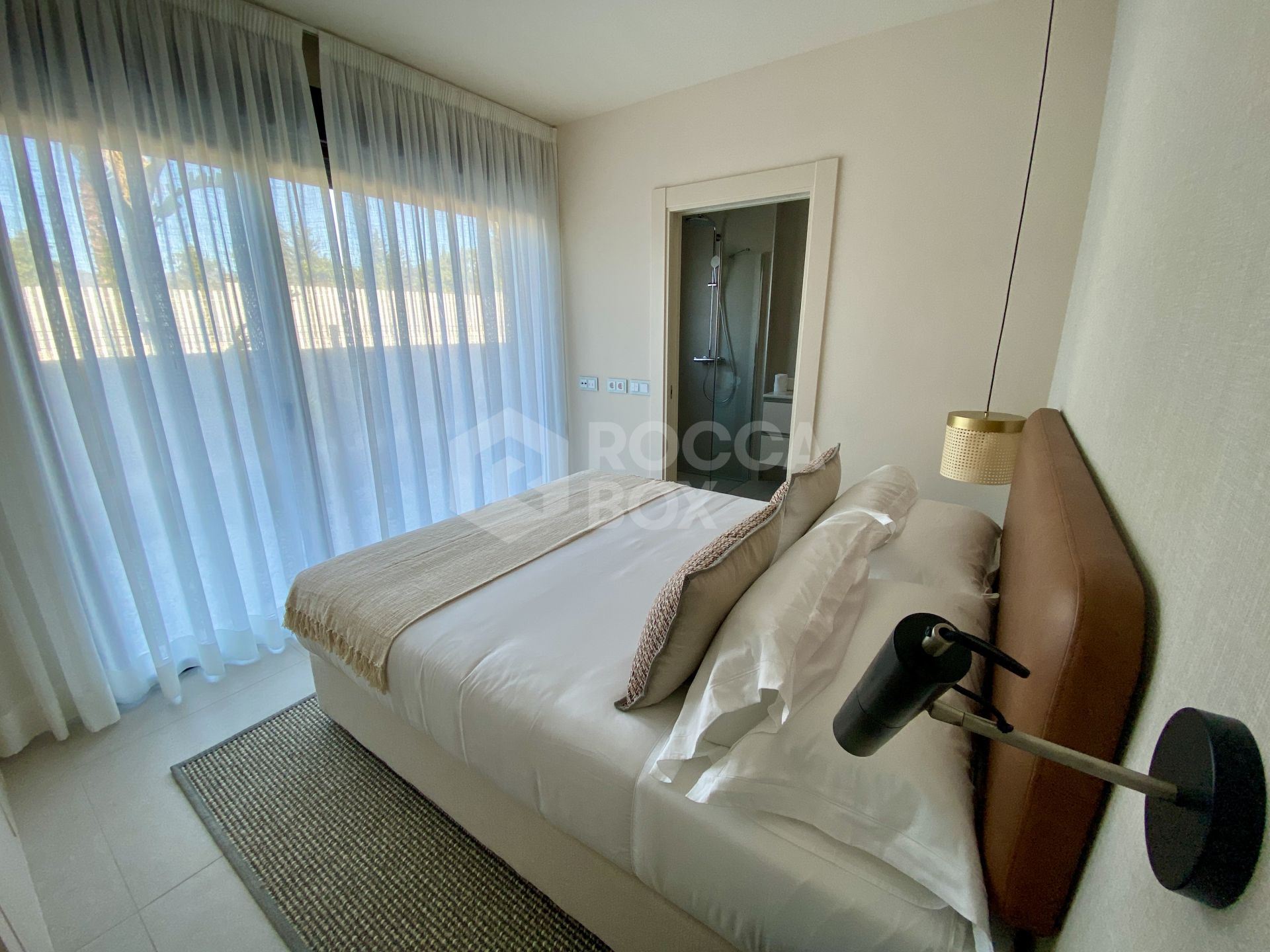 Modern Ground Floor Apartment with Sea Views and Private Garden