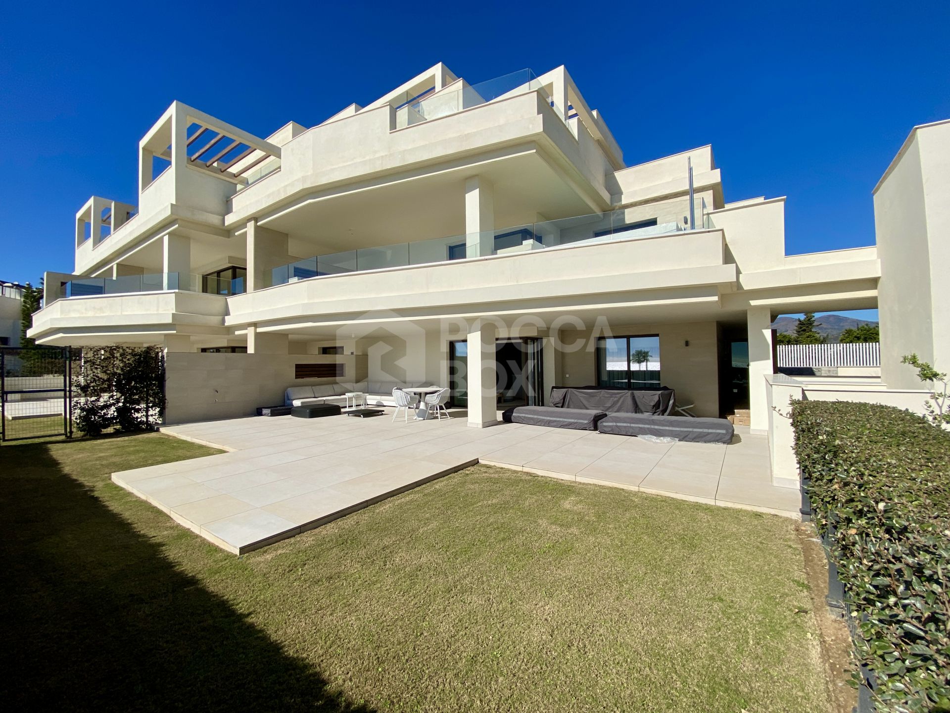 Modern Ground Floor Apartment with Sea Views and Private Garden