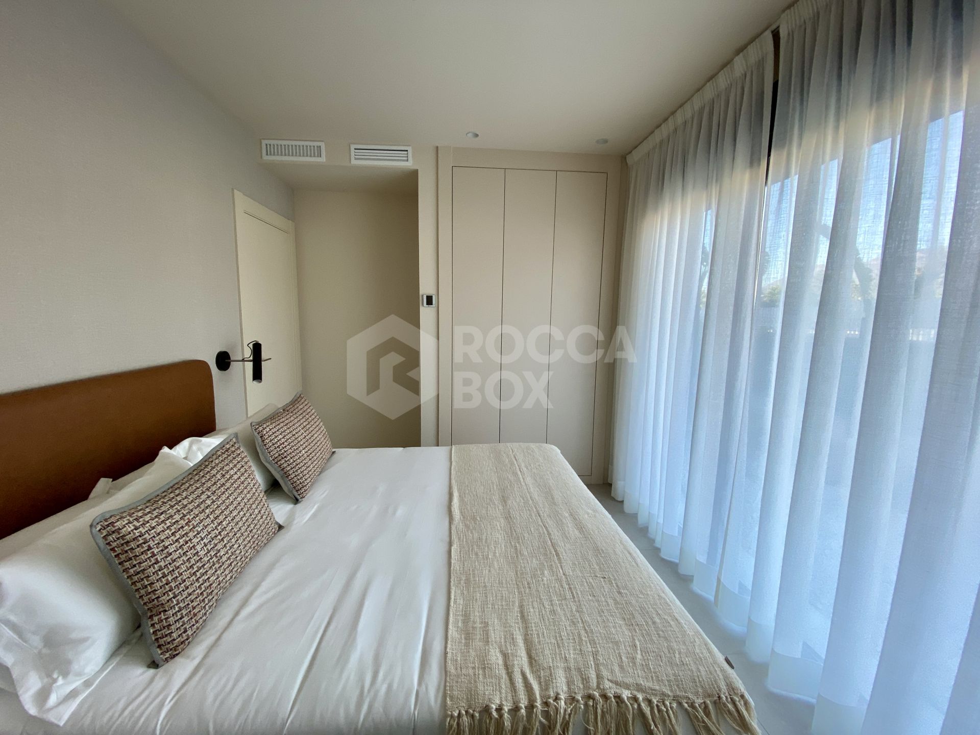 Modern Ground Floor Apartment with Sea Views and Private Garden