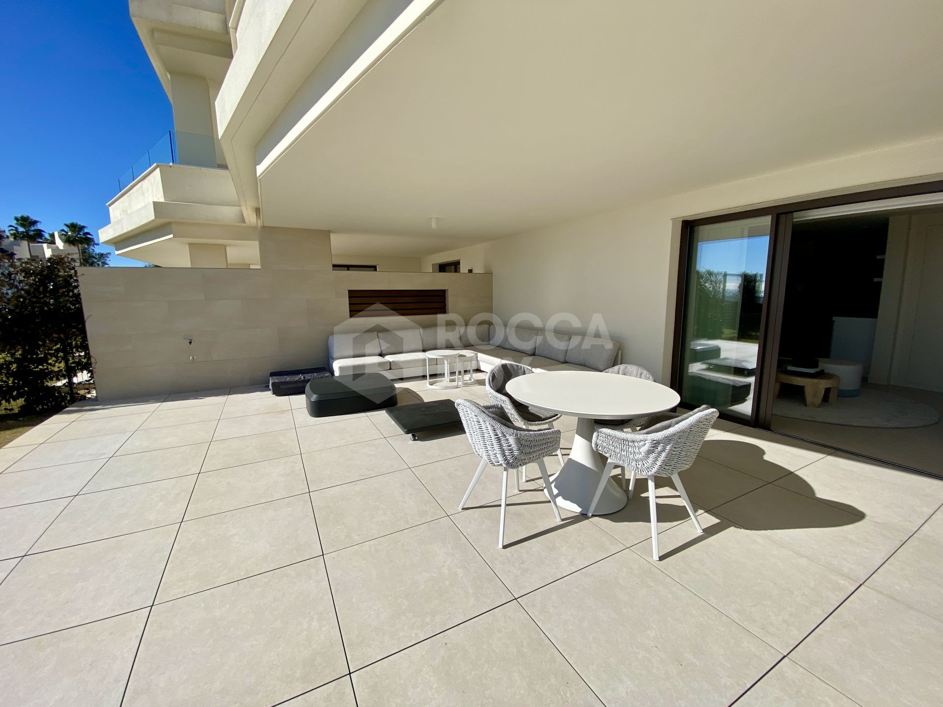 Modern Ground Floor Apartment with Sea Views and Private Garden