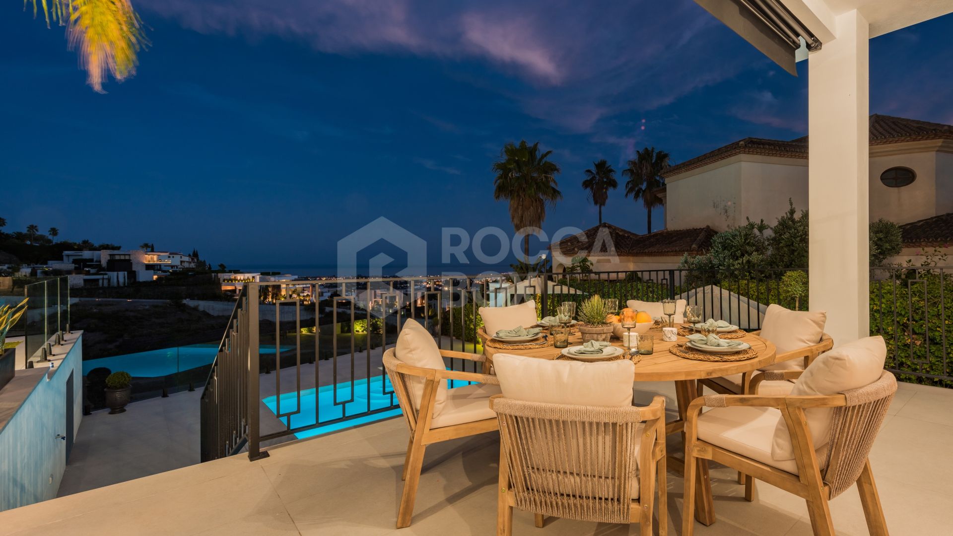 Villa with Panoramic, Mountain and Sea Views in La Quinta Marbella