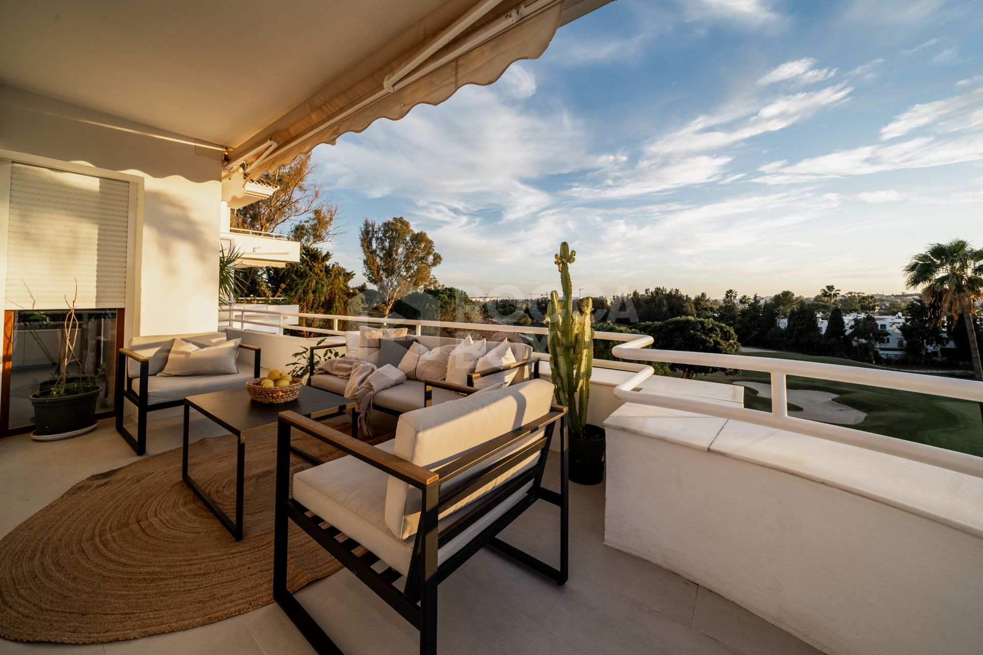 Luxurious South-West Facing Penthouse for Sale