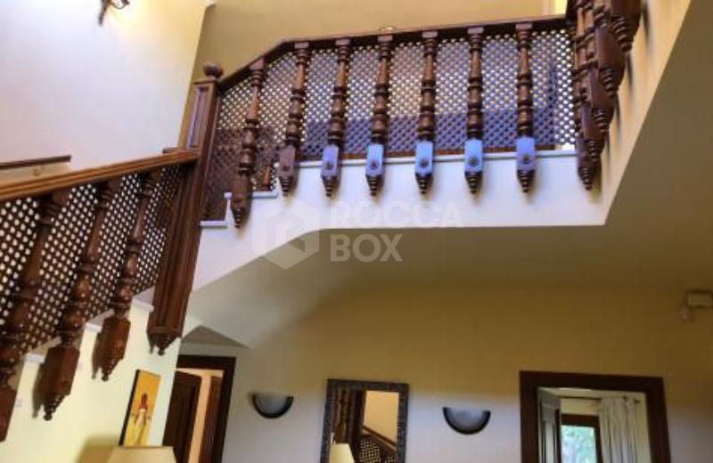 Villa for Sale in Benahavis