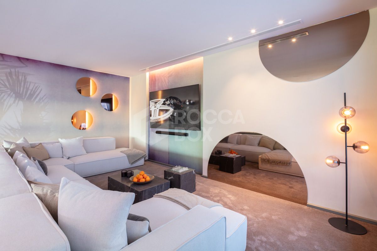 Modern Marvel of Luxury Living in La Quinta's Exclusive Hills