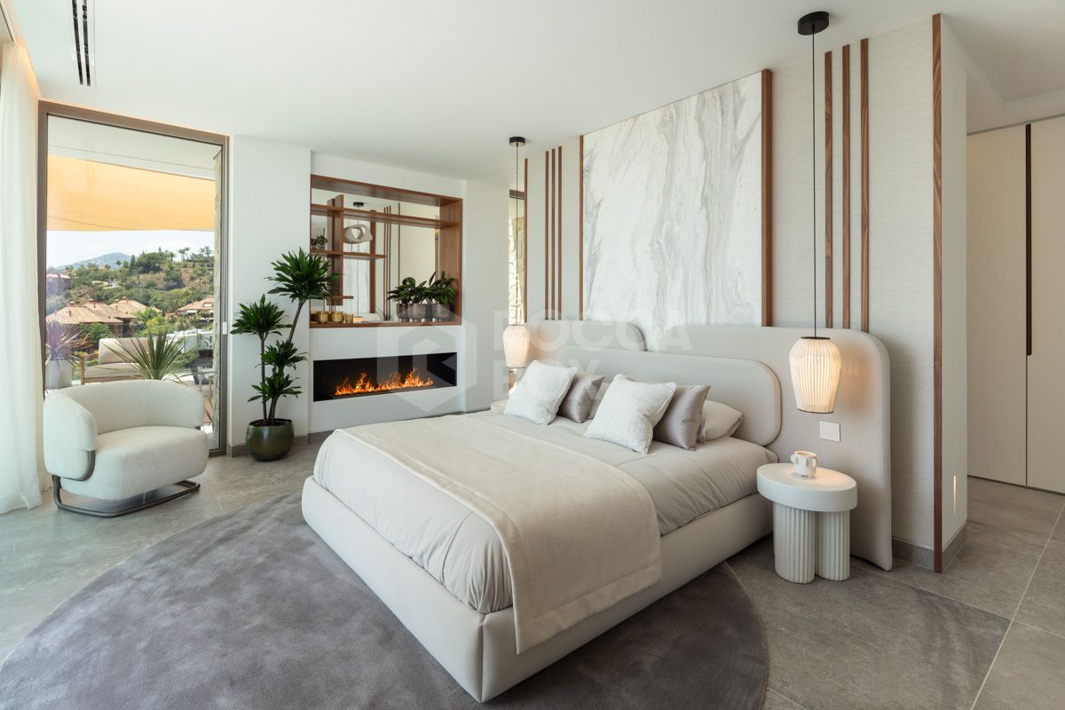 Modern Marvel of Luxury Living in La Quinta's Exclusive Hills