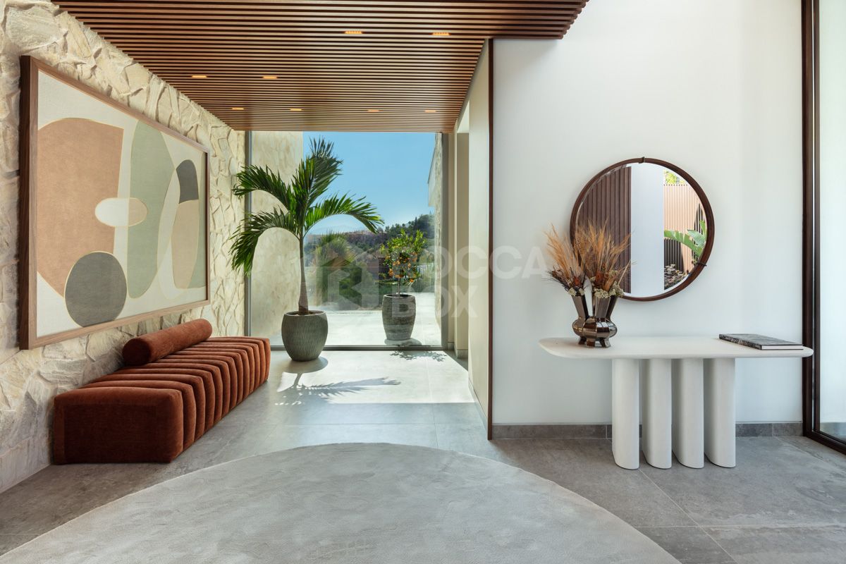 Modern Marvel of Luxury Living in La Quinta's Exclusive Hills