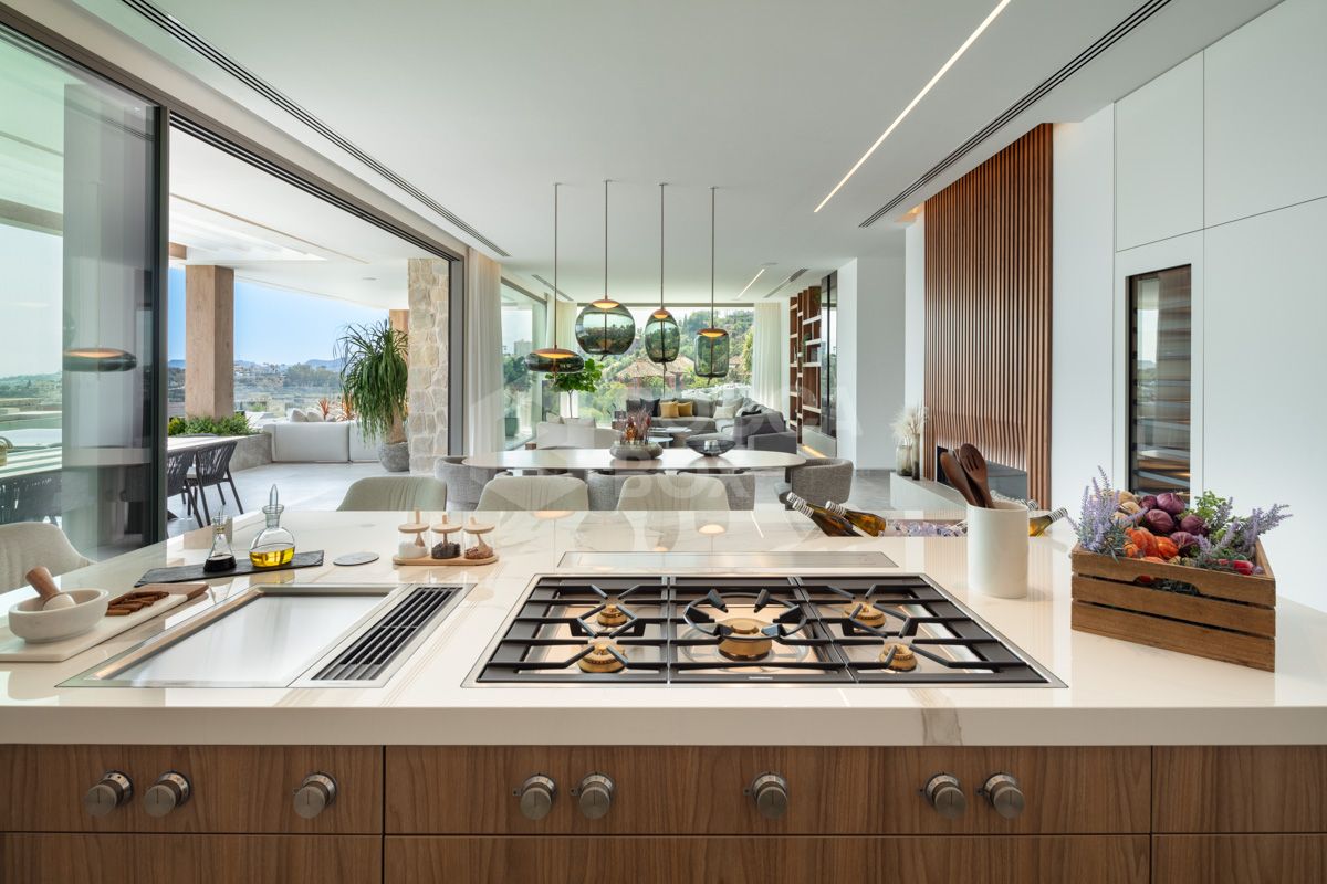 Modern Marvel of Luxury Living in La Quinta's Exclusive Hills