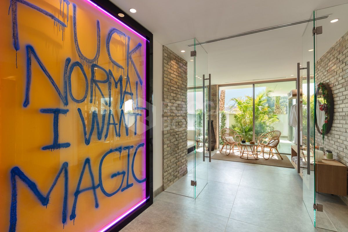 Modern Marvel of Luxury Living in La Quinta's Exclusive Hills